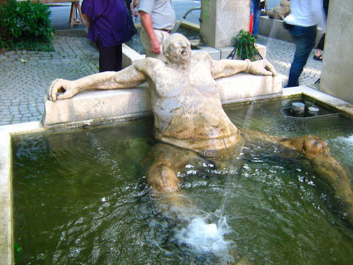 Fuente del Triunfo de la Sátira, por Chaimae