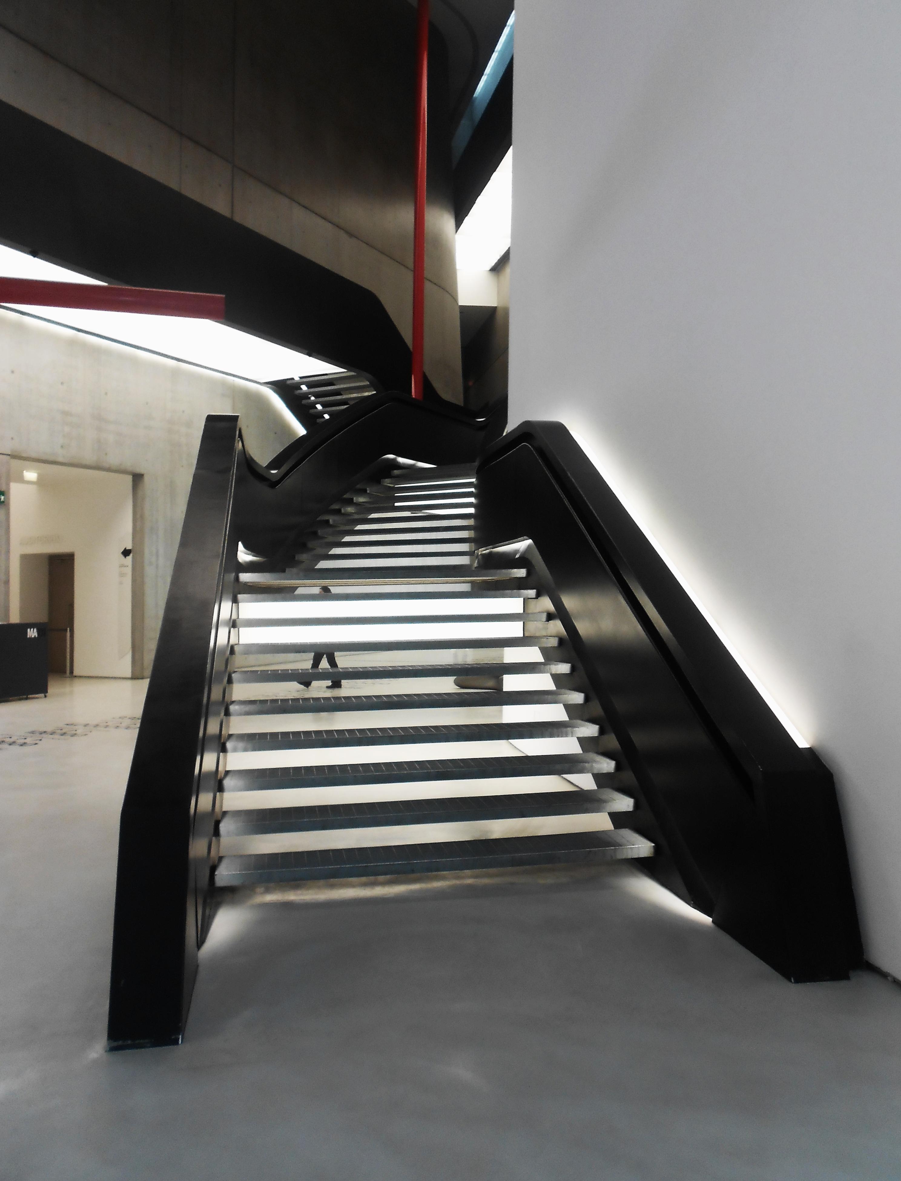 MAXXI - Museo nazionale delle arti del XXI secolo, por María Salazar
