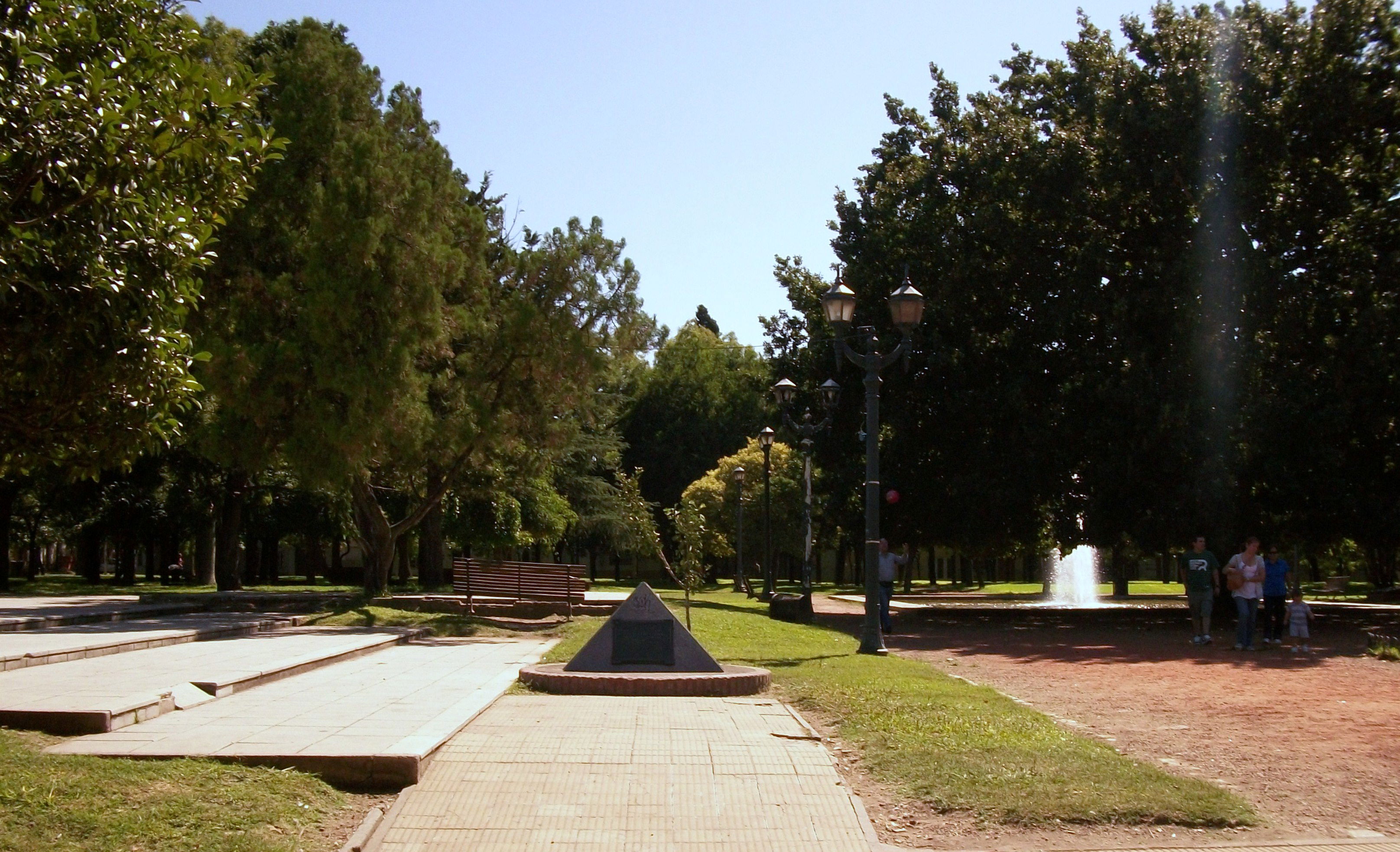 Plaza 9 de Julio, por MELITHA  BLASCO