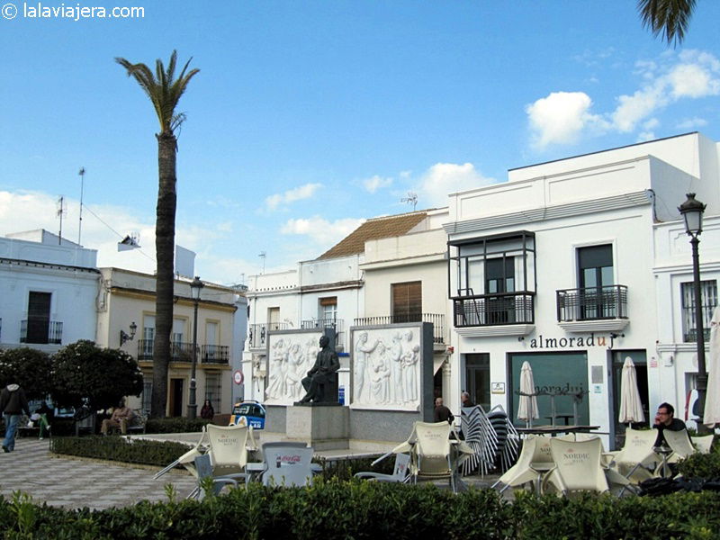 Monumento a Juan Ramón Jiménez, por Lala