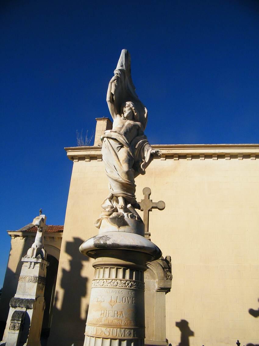 Cementerio de Arenys de Mar, por Neus Ribas San Emeterio