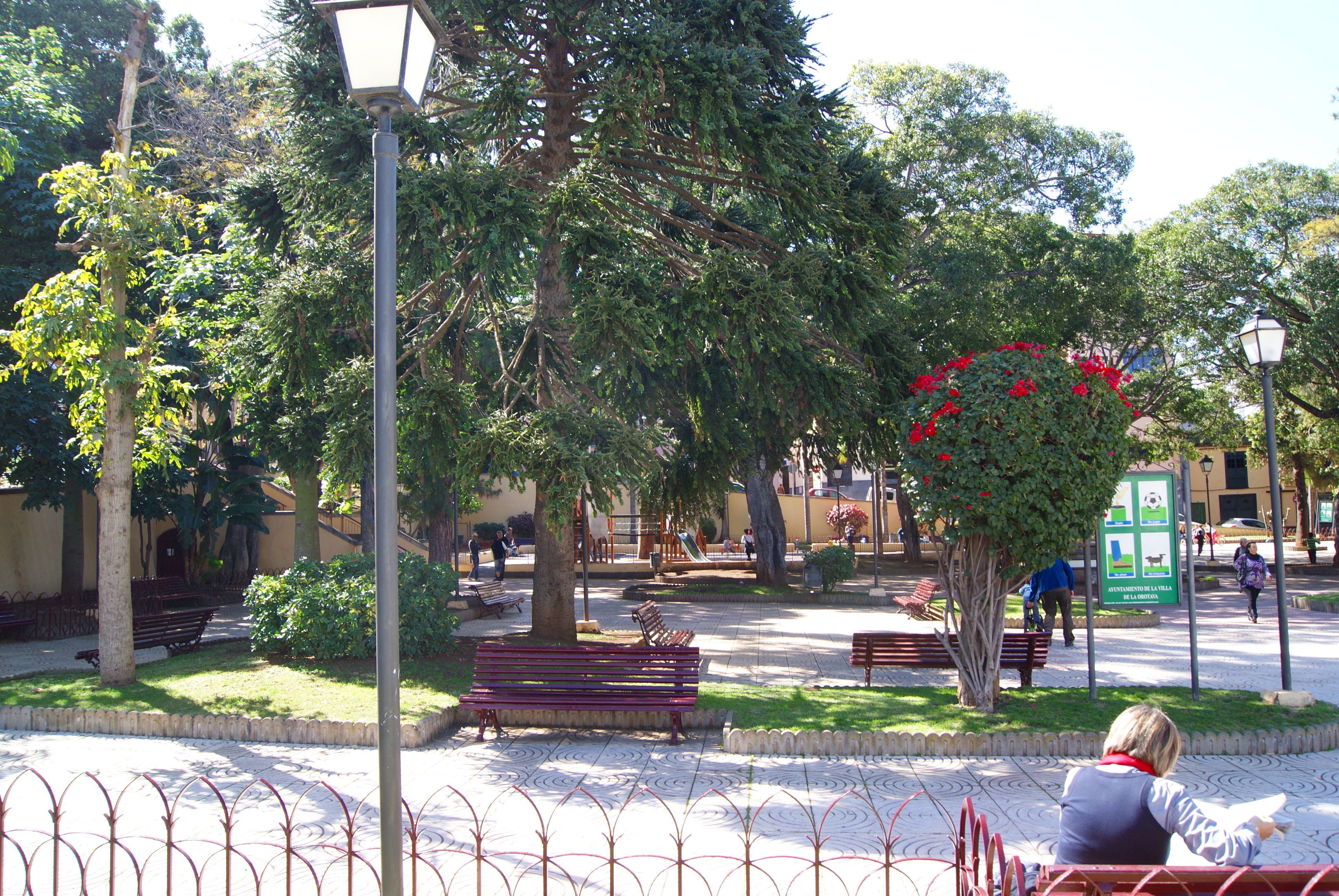 Plaza de Franchi Alfaro, por Roberto Gonzalez