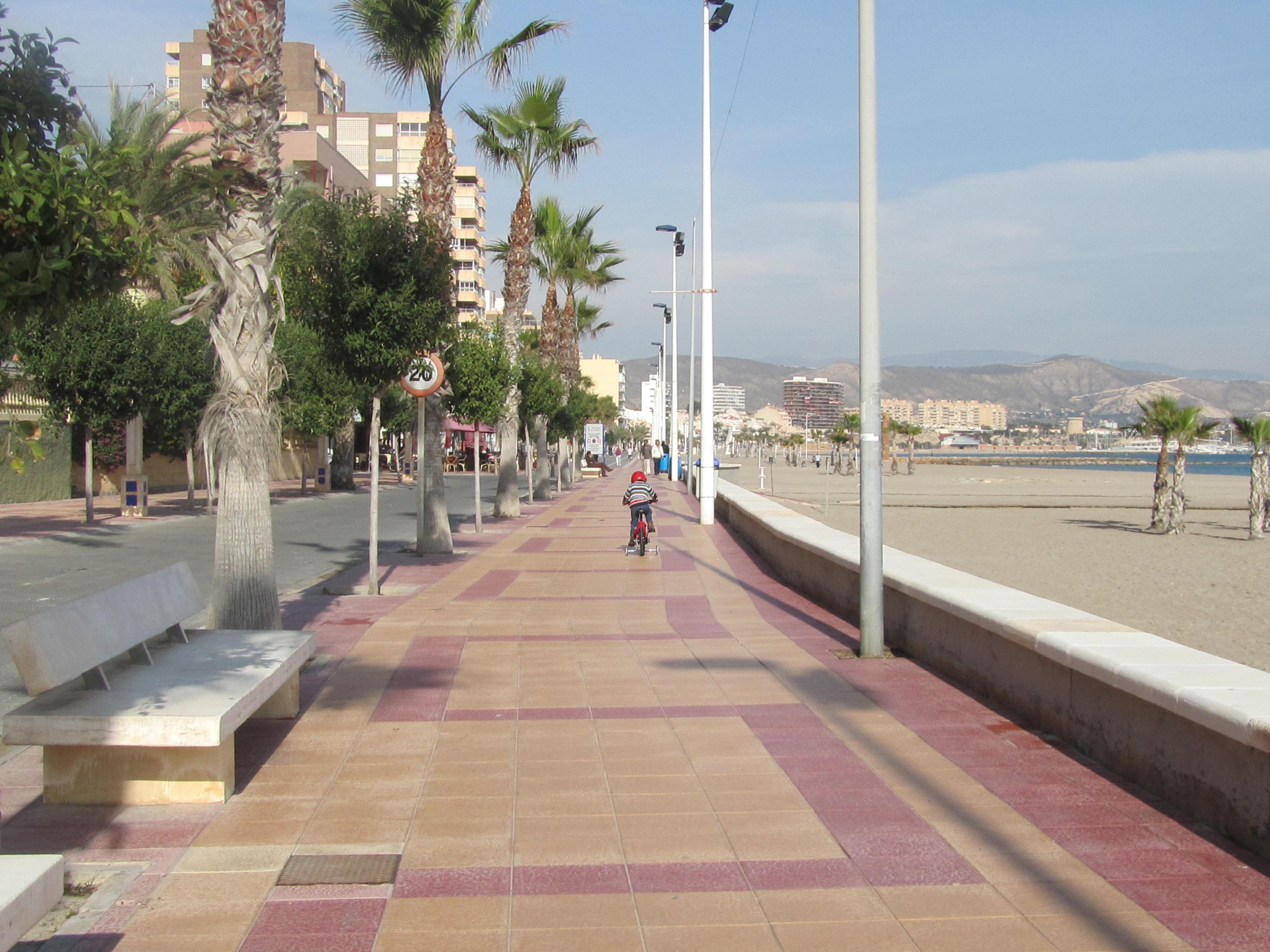 Playas en El Campello para disfrutar del sol y la tranquilidad