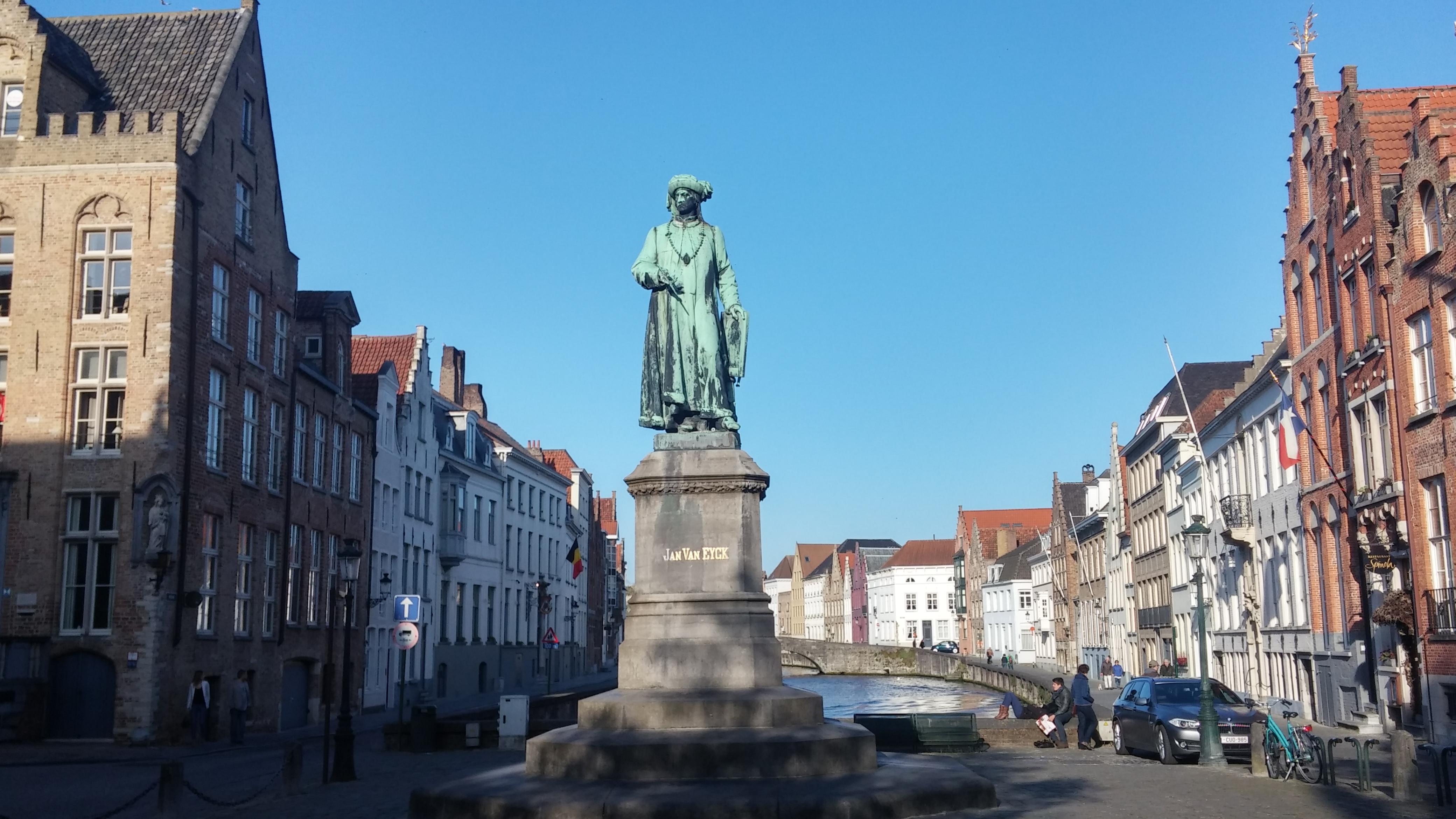 Estatuas en Brujas: arte y magia en cada rincón de la ciudad