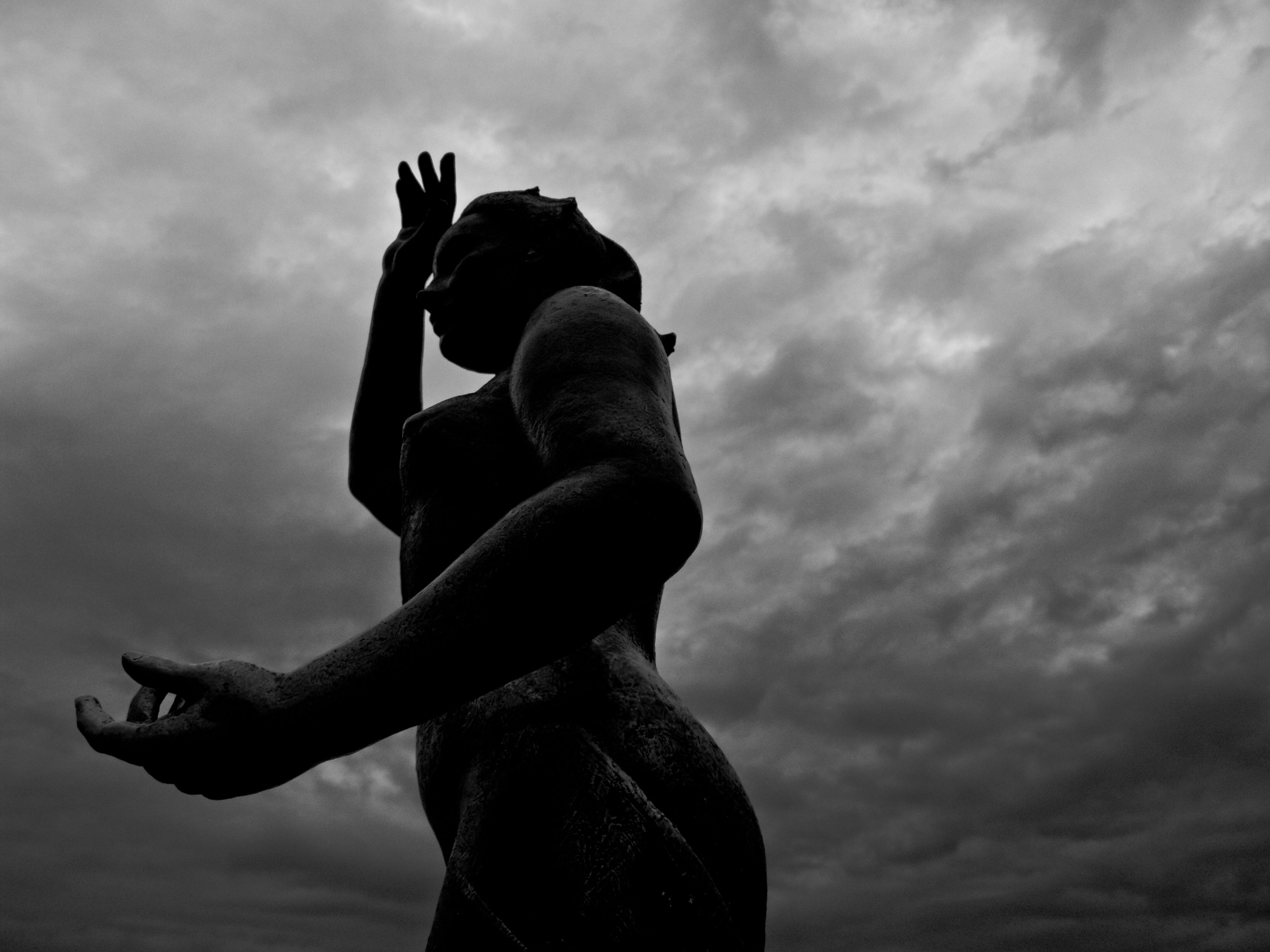 Monumento a la Mujer Marinera, por ernest marti
