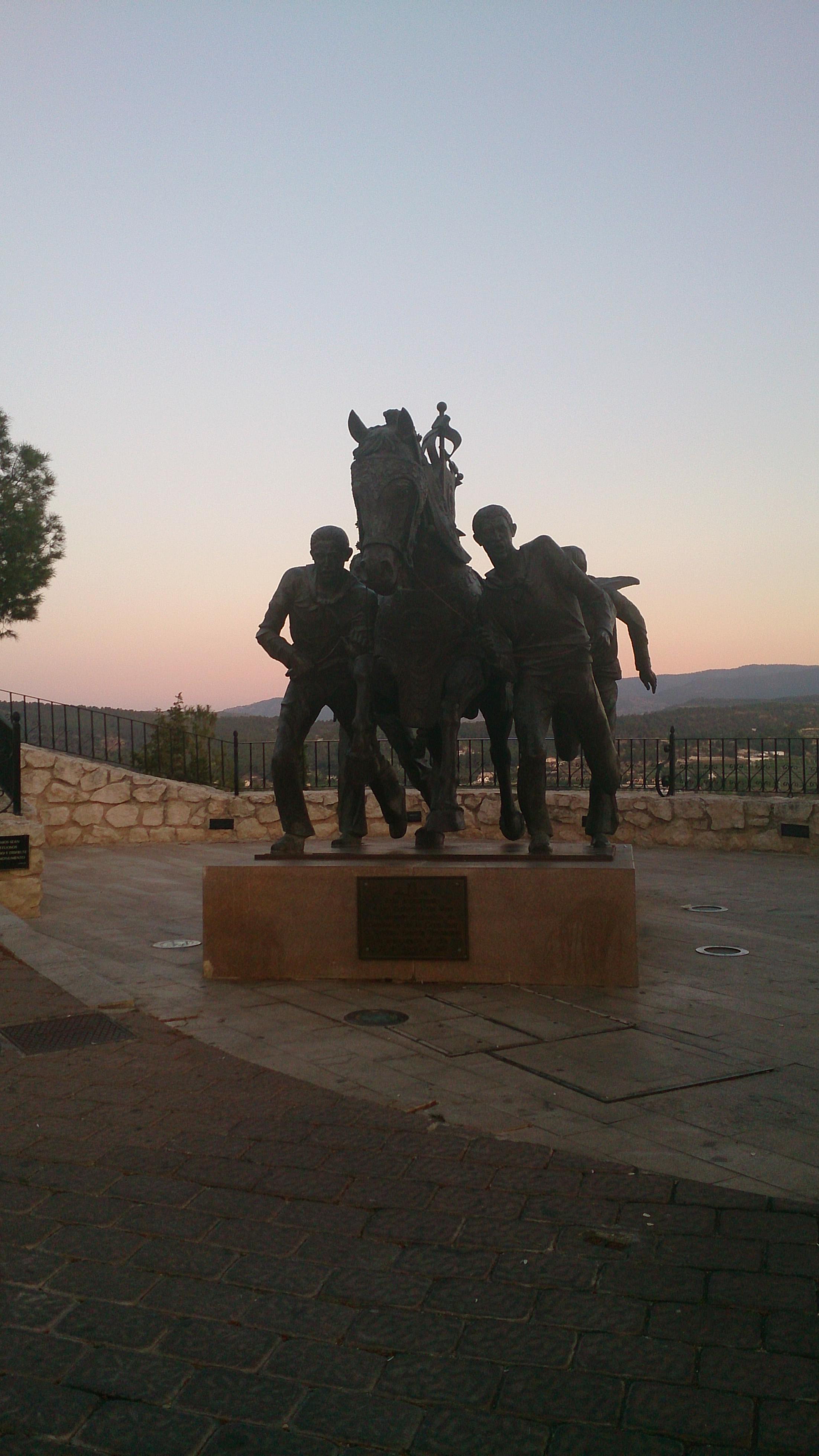 Estatua caballos de Caravaca de la Cruz, por Marie & Matt