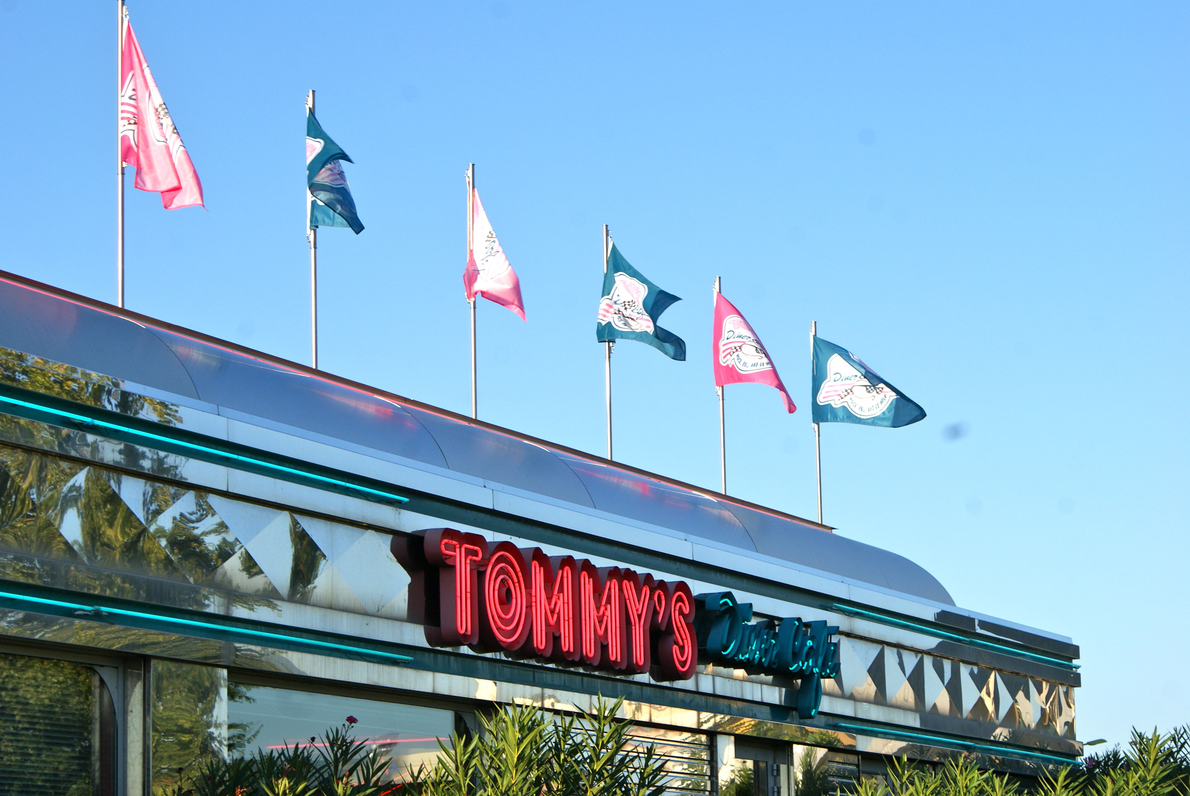 Tommy's Diner, por May Lopez