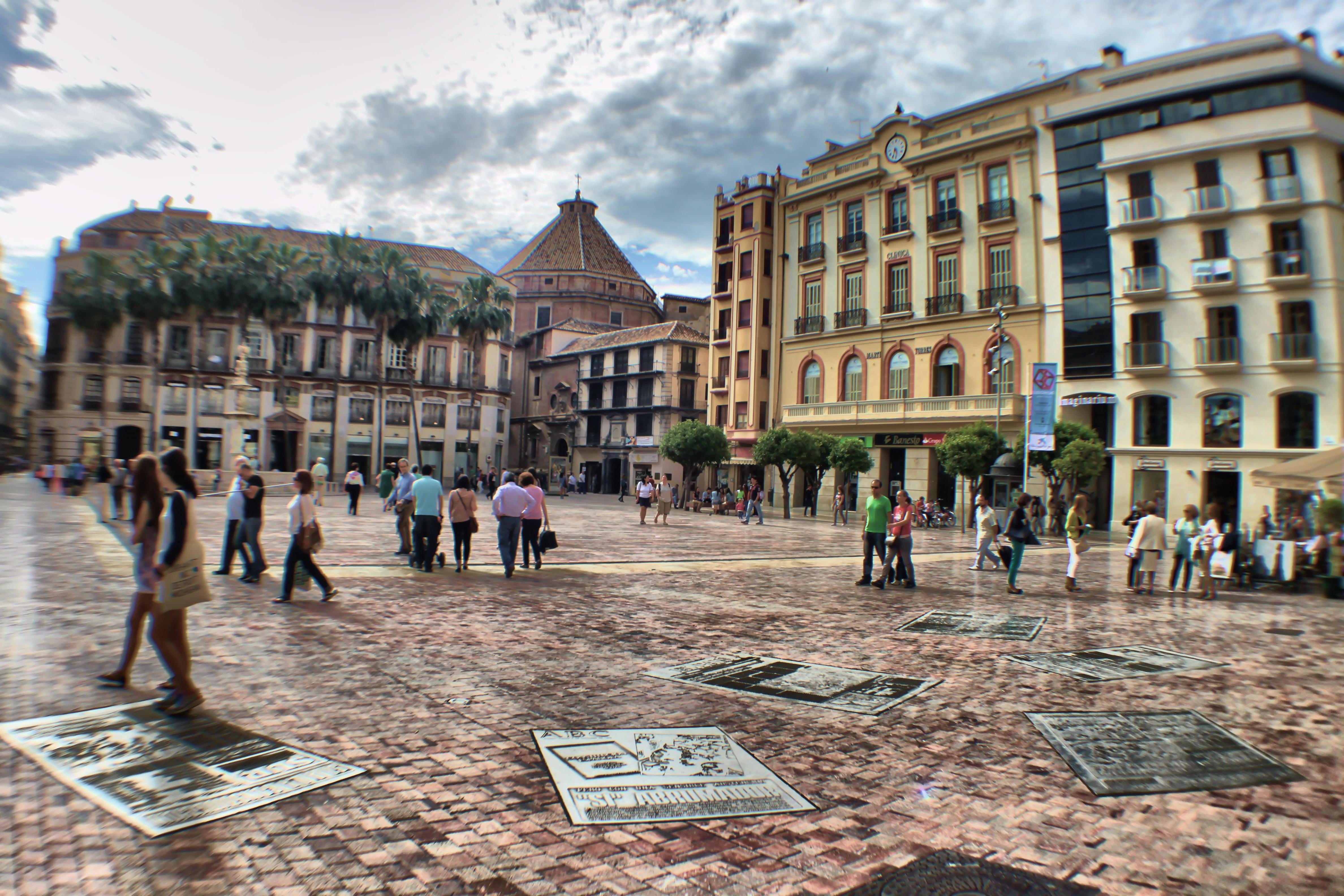 Plazas en Málaga que te sorprenderán al visitarlas