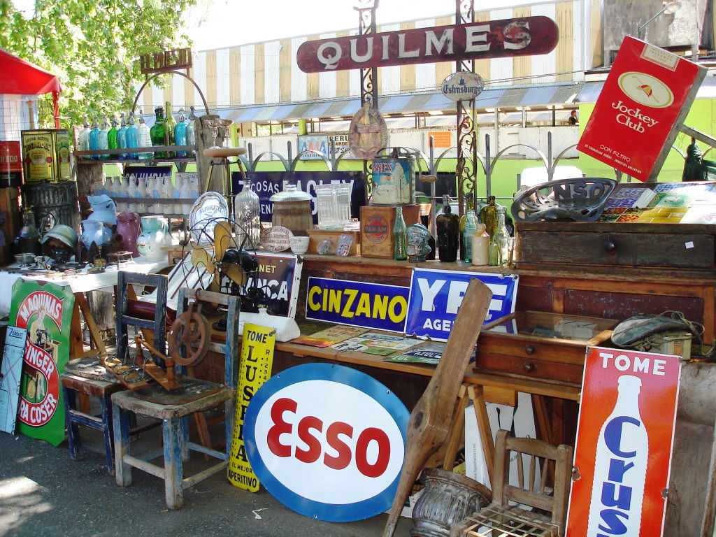 Feria de Anticuarios de la Estación Barrancas, barrio de San Isidro, por SerViajera
