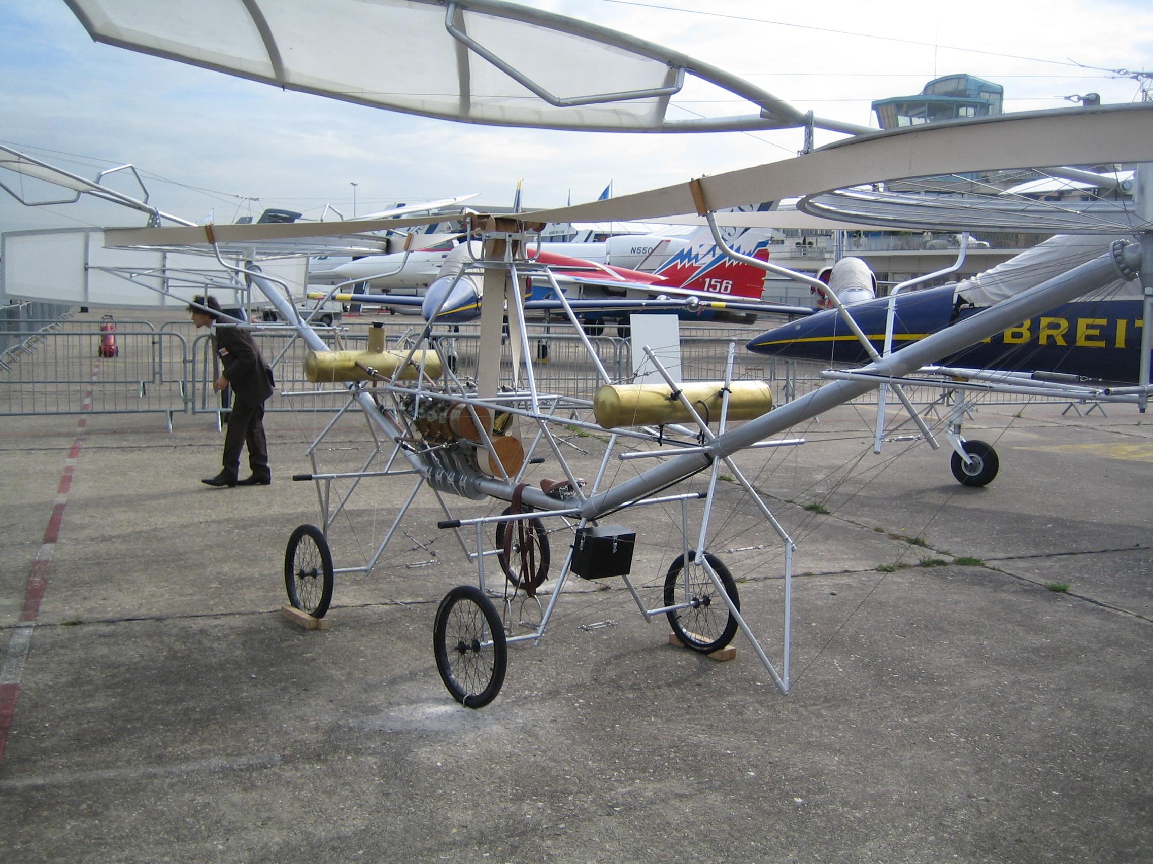 Feria del Bourget, por Sacha