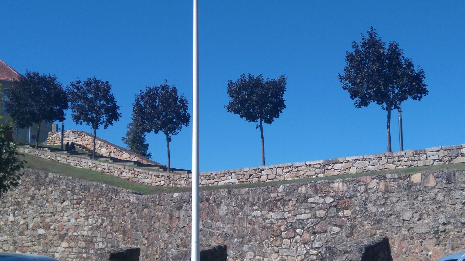 Muralla de Monçao, por Maruxaina Ysumochila