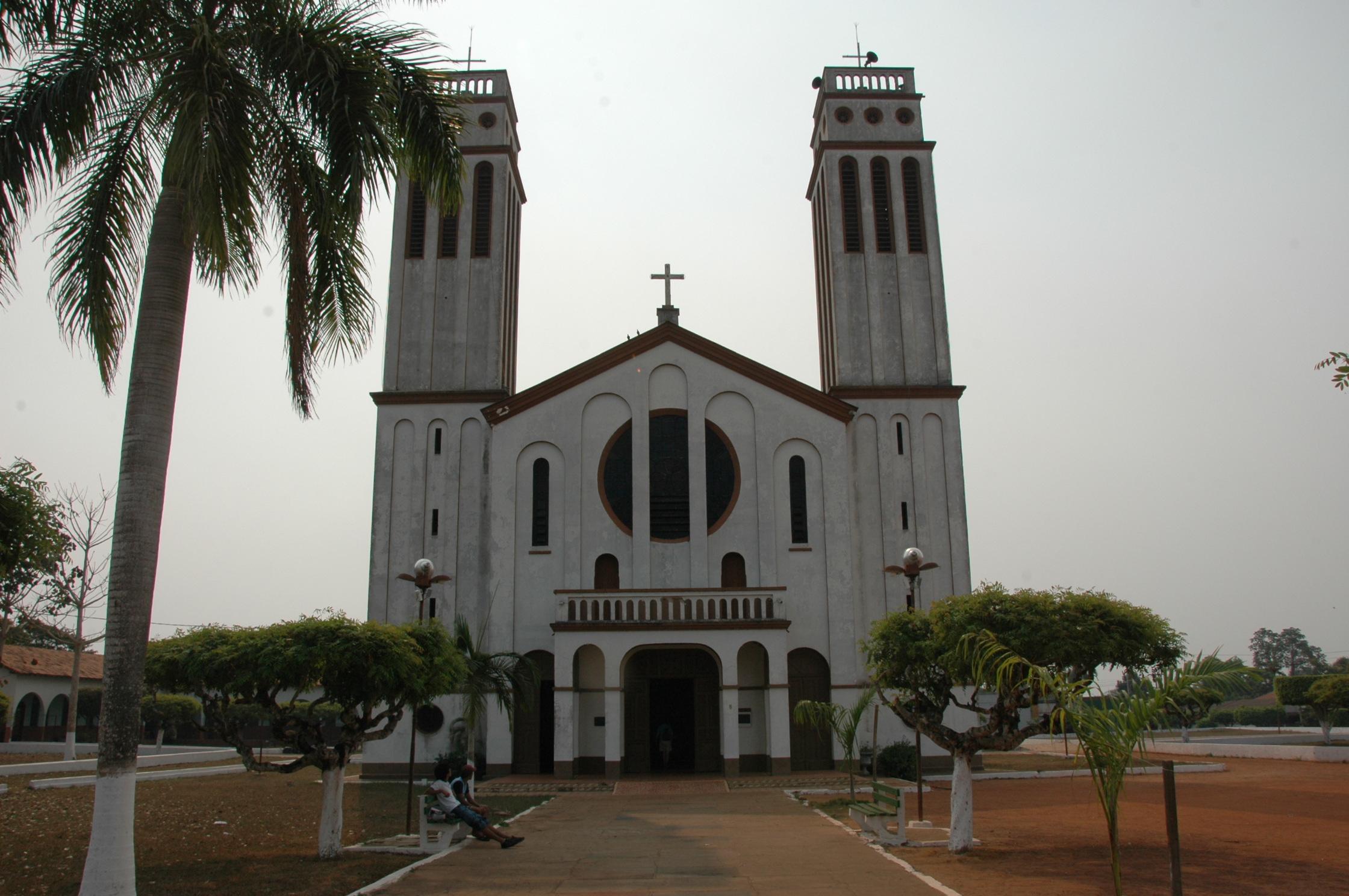 Catedral de Guajara-Mirim, por MundoXDescubrir