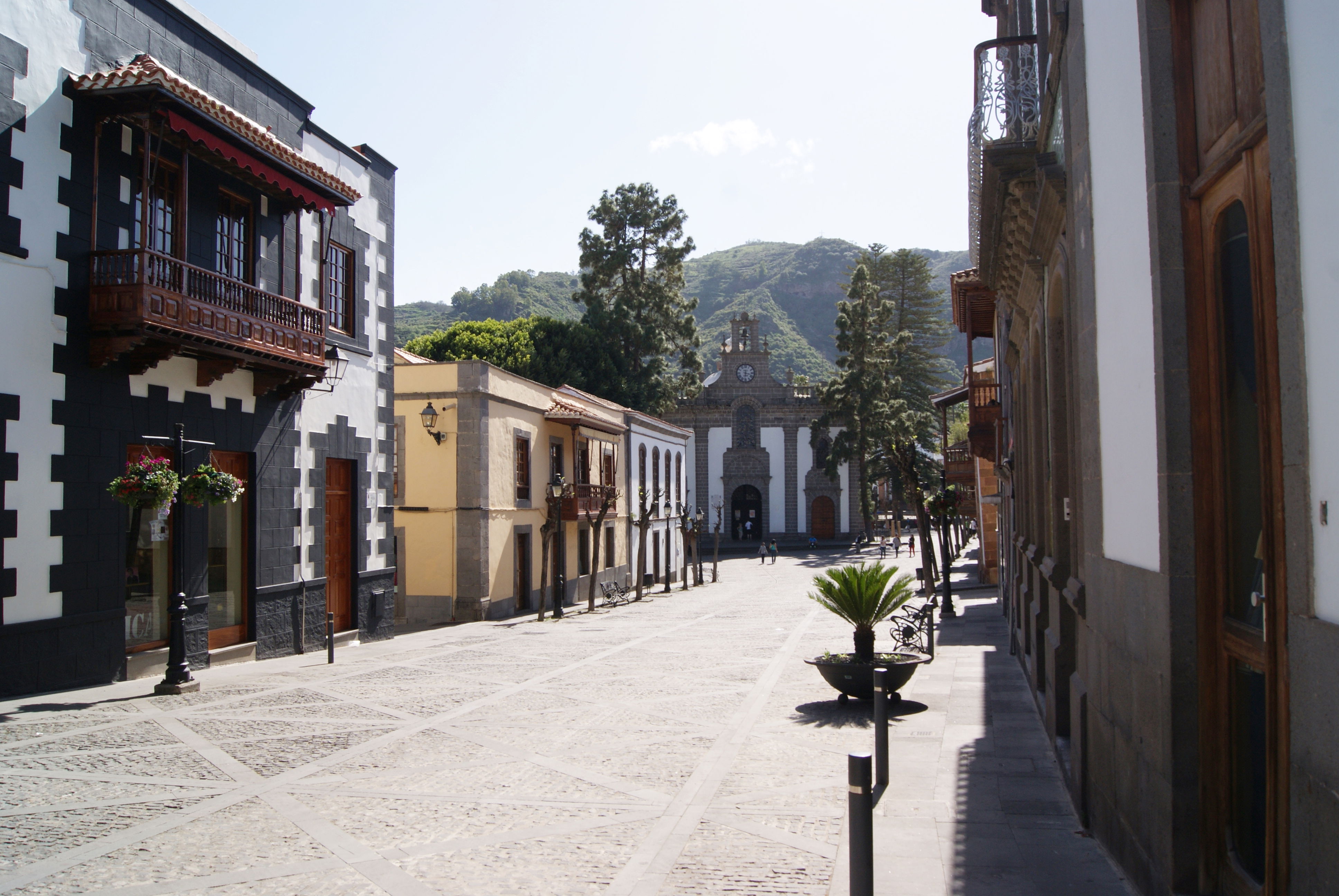 Calle Real de la Plaza, por Roberto Gonzalez