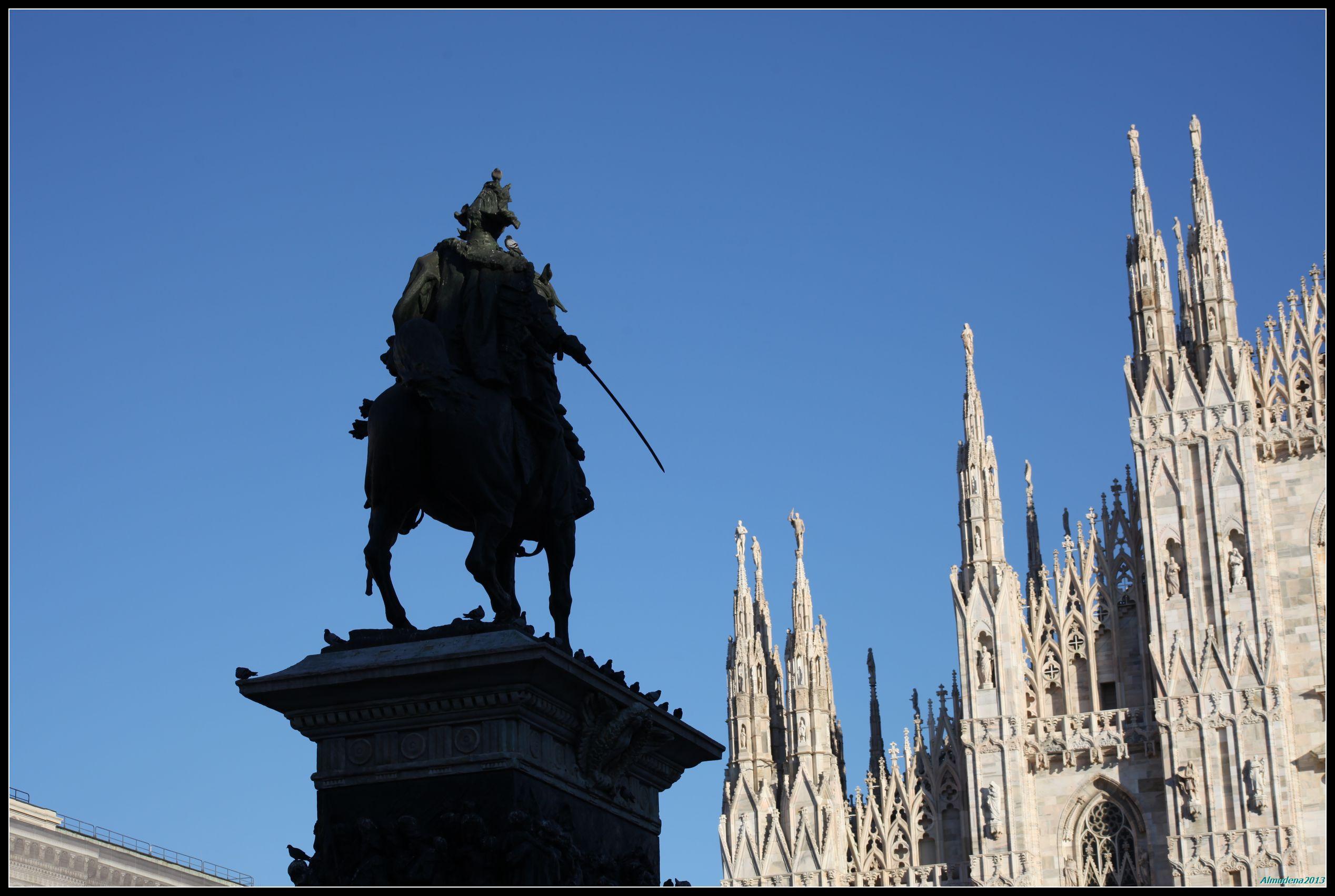 Estatua ecuestre de Vittorio Emanuele II, por Almudena