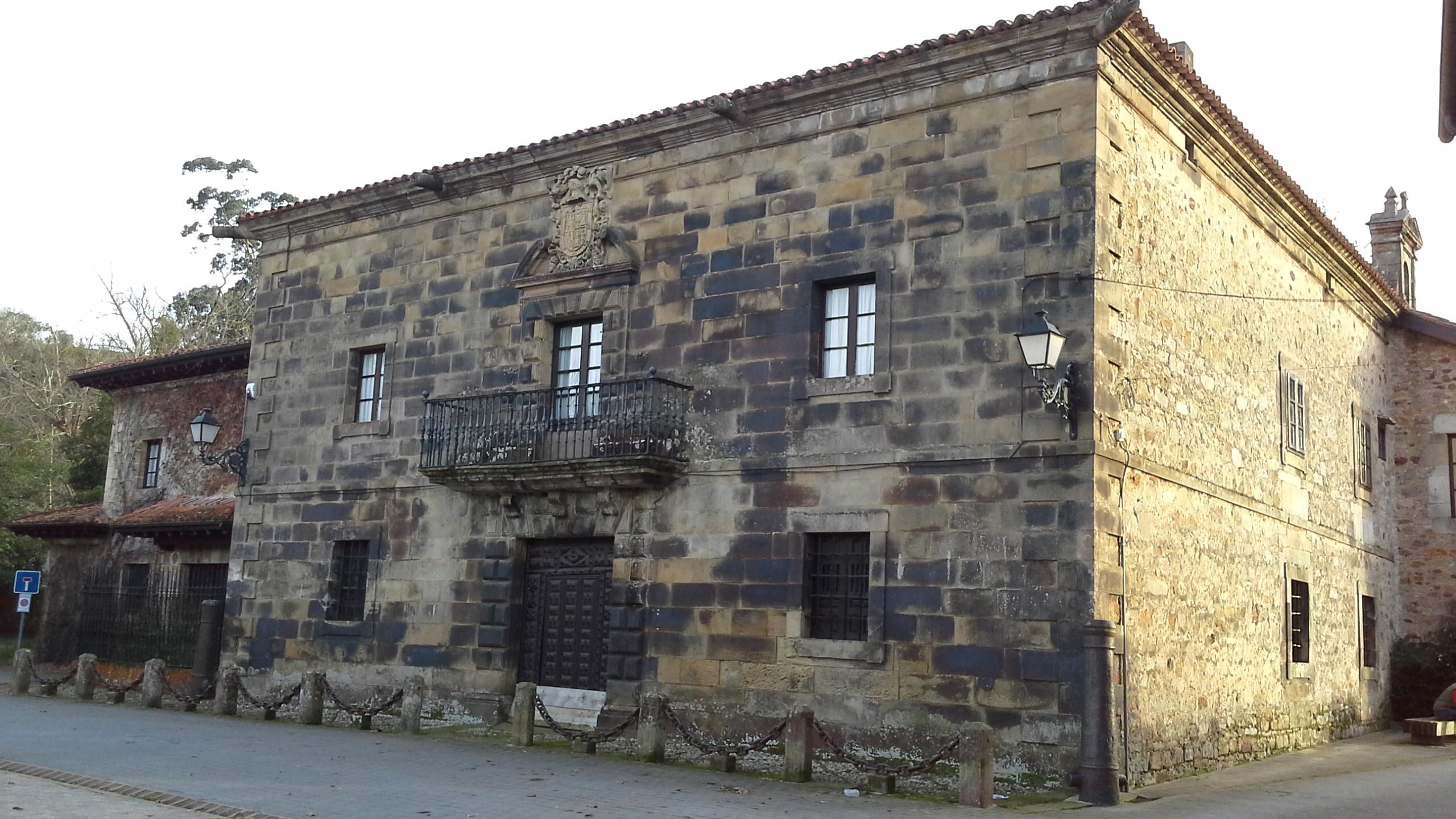 Casa de los Cañones o Casa de los Cantolla, por E.Sonia Requejo Salces