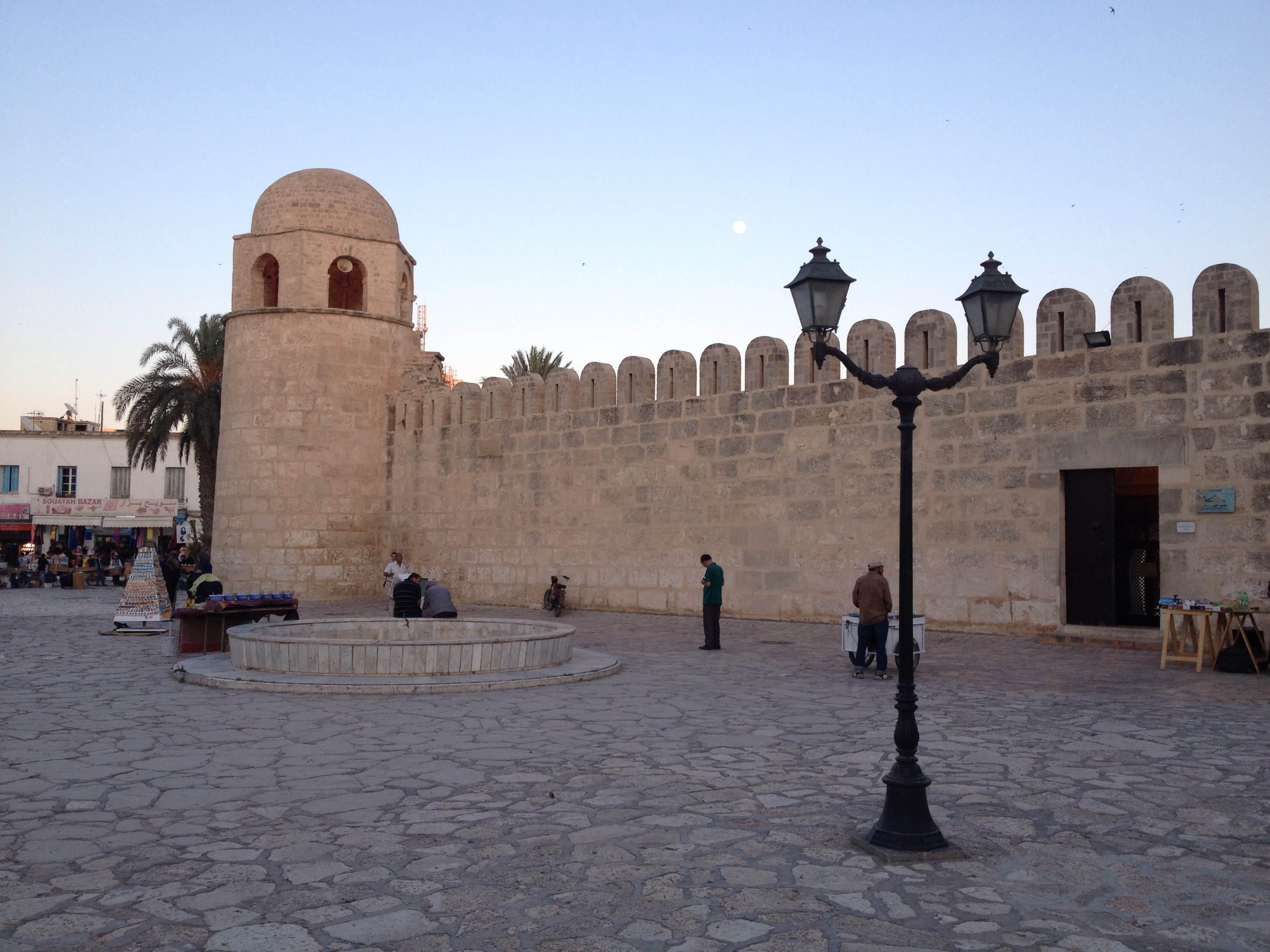 Mezquitas de Túnez: un viaje a la majestuosidad islámica y su legado