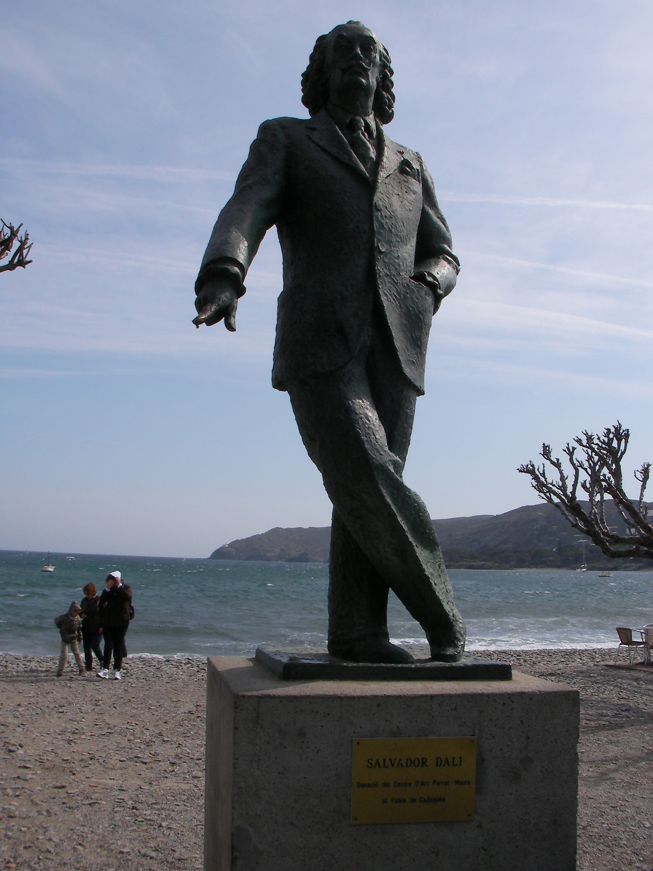 Estatua de Dalí, por Héctor mibauldeblogs.com