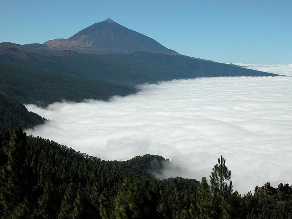 Mar de Nubes del Teide, por Lala