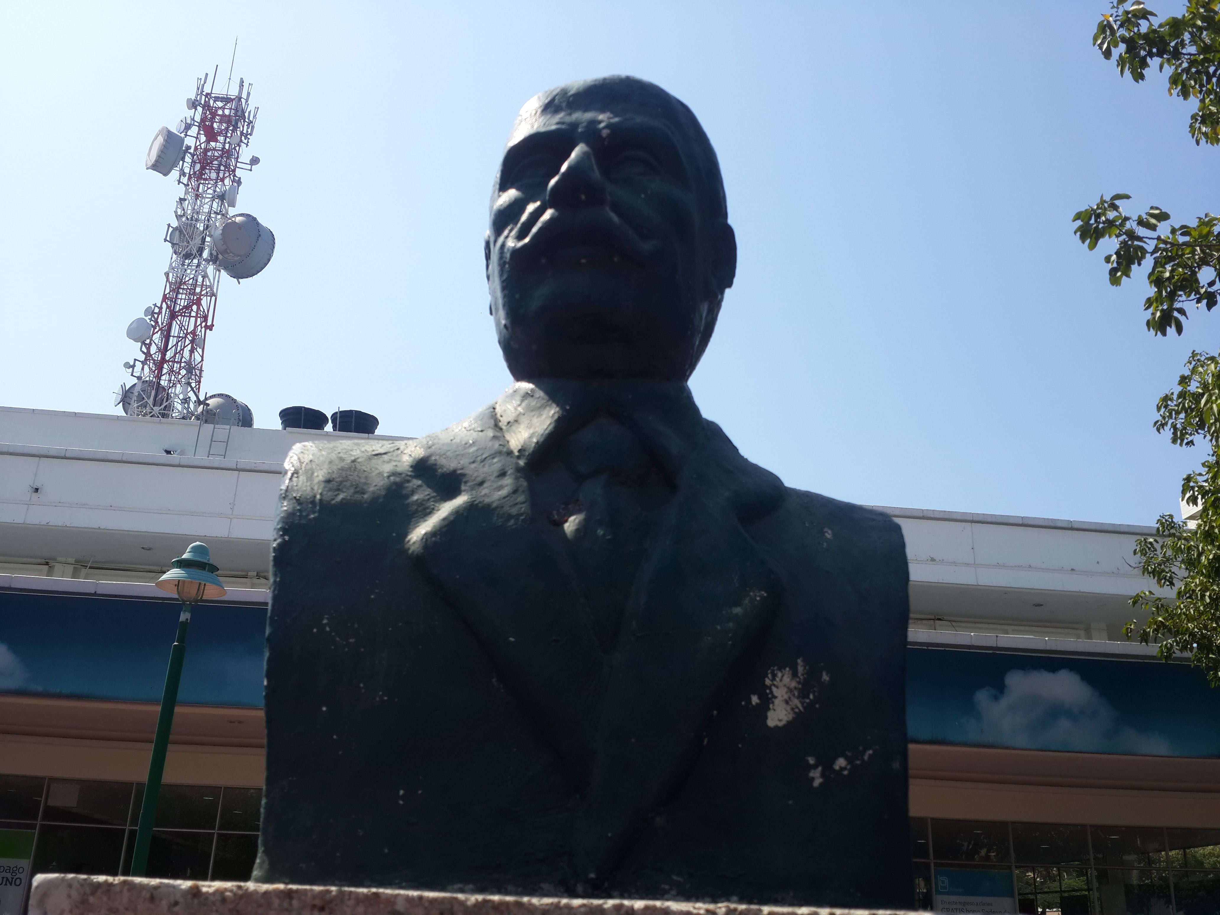 Monumento a Rudesindo Vicente Soto Serrano, por César - Mochilero