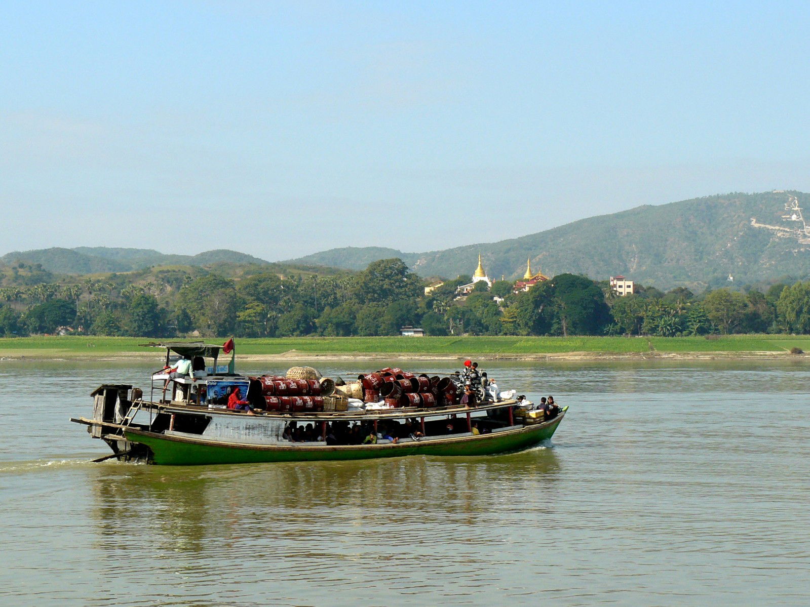 Barco estatal para Mingun, por macgreg