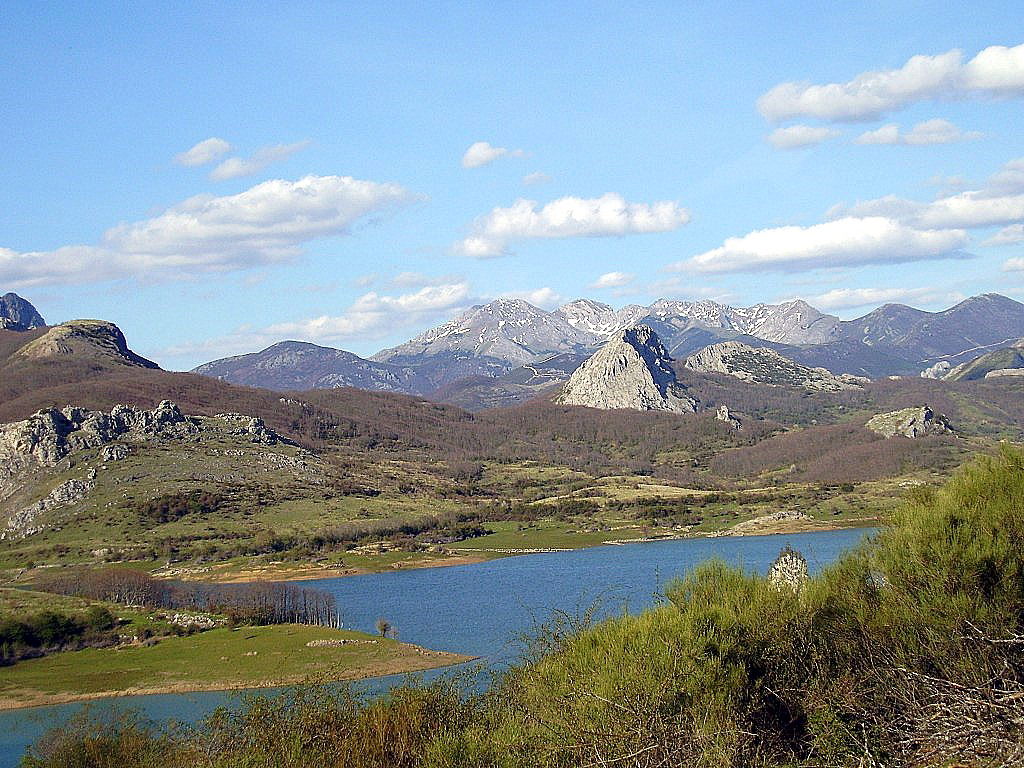 Pantano del Porma, por Lala
