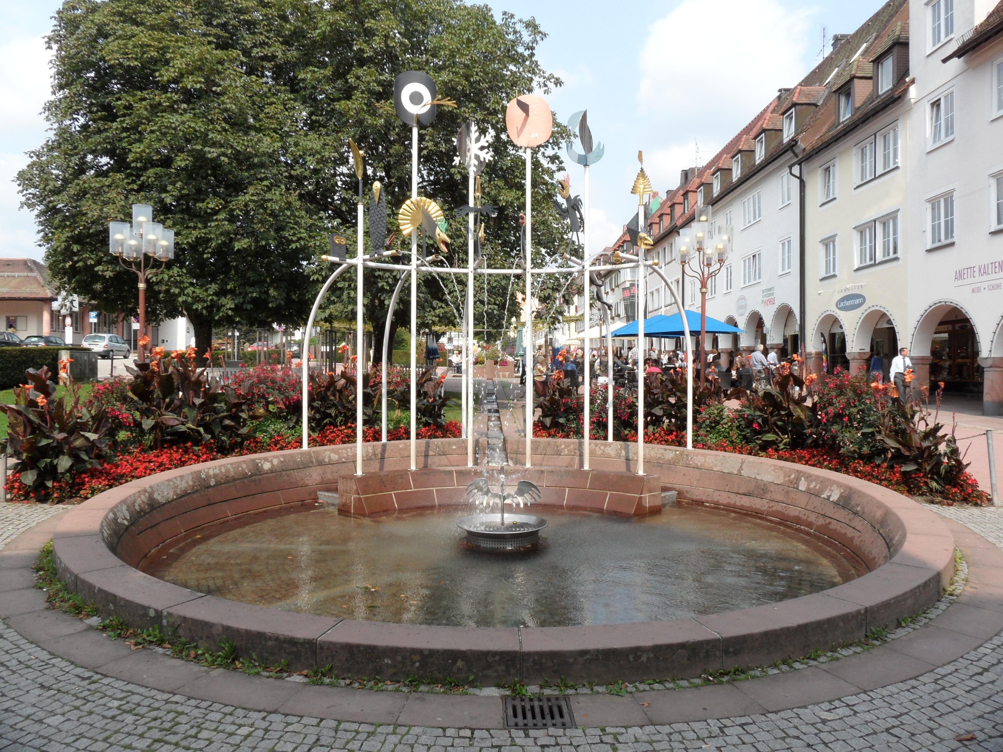 Fuente de la Selva Negra - Schwarzaldbrunnen, por Dónde vamos Eva