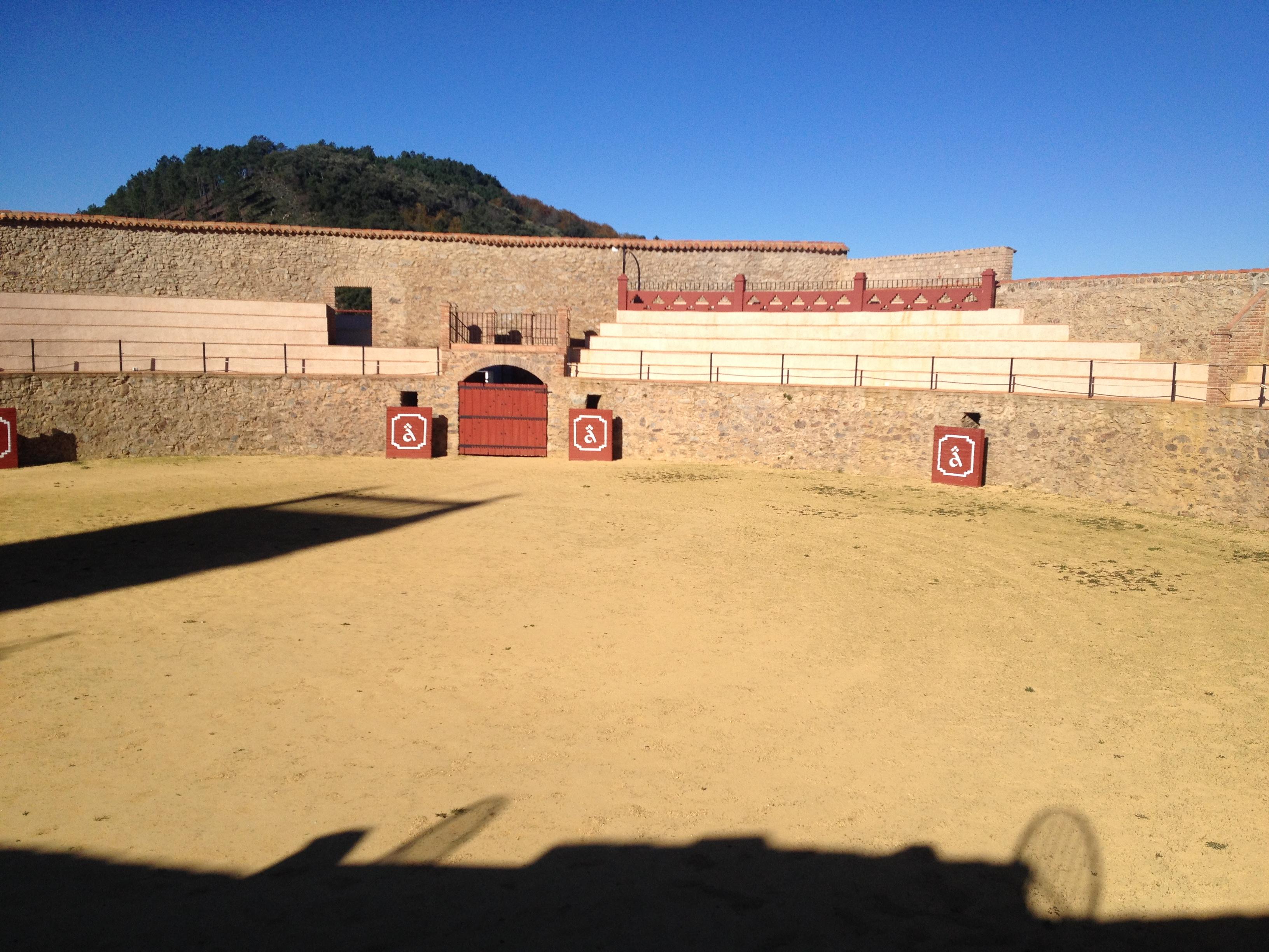 Plaza de Toros, por Cristina E Lozano