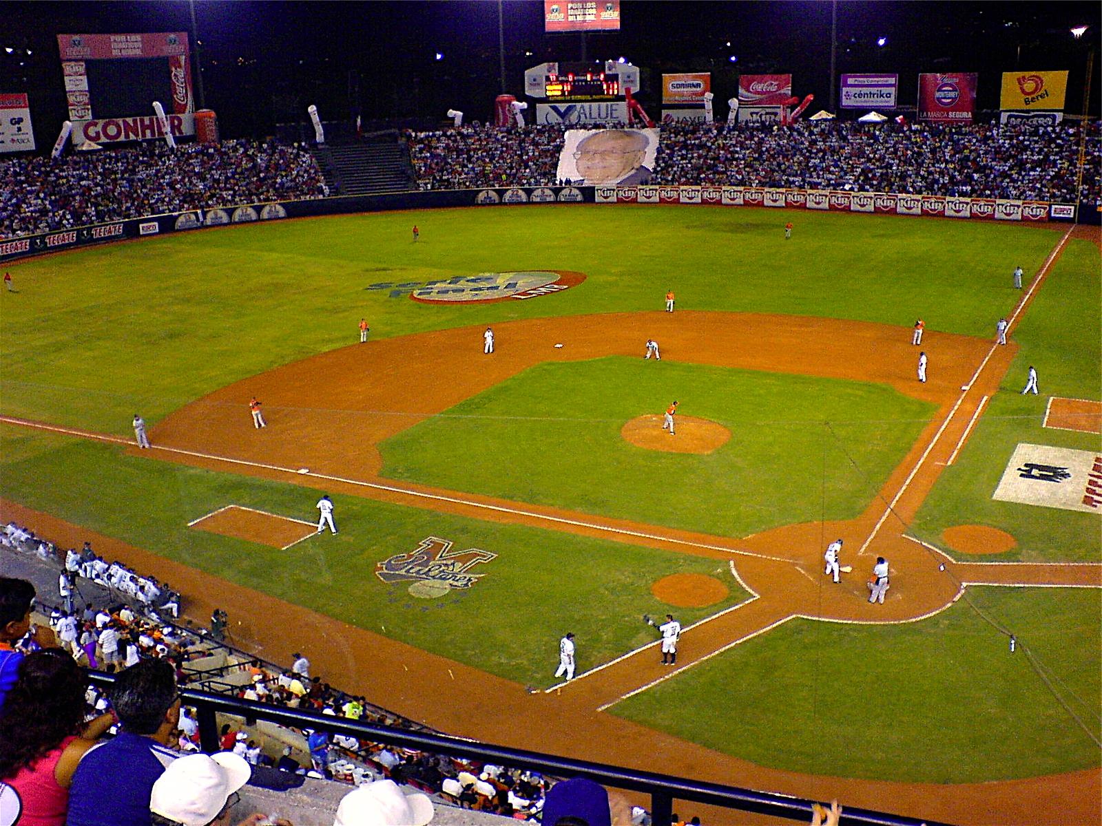 Estadio de baseball de Monterrey, por Diana Patricia Montemayor Flores