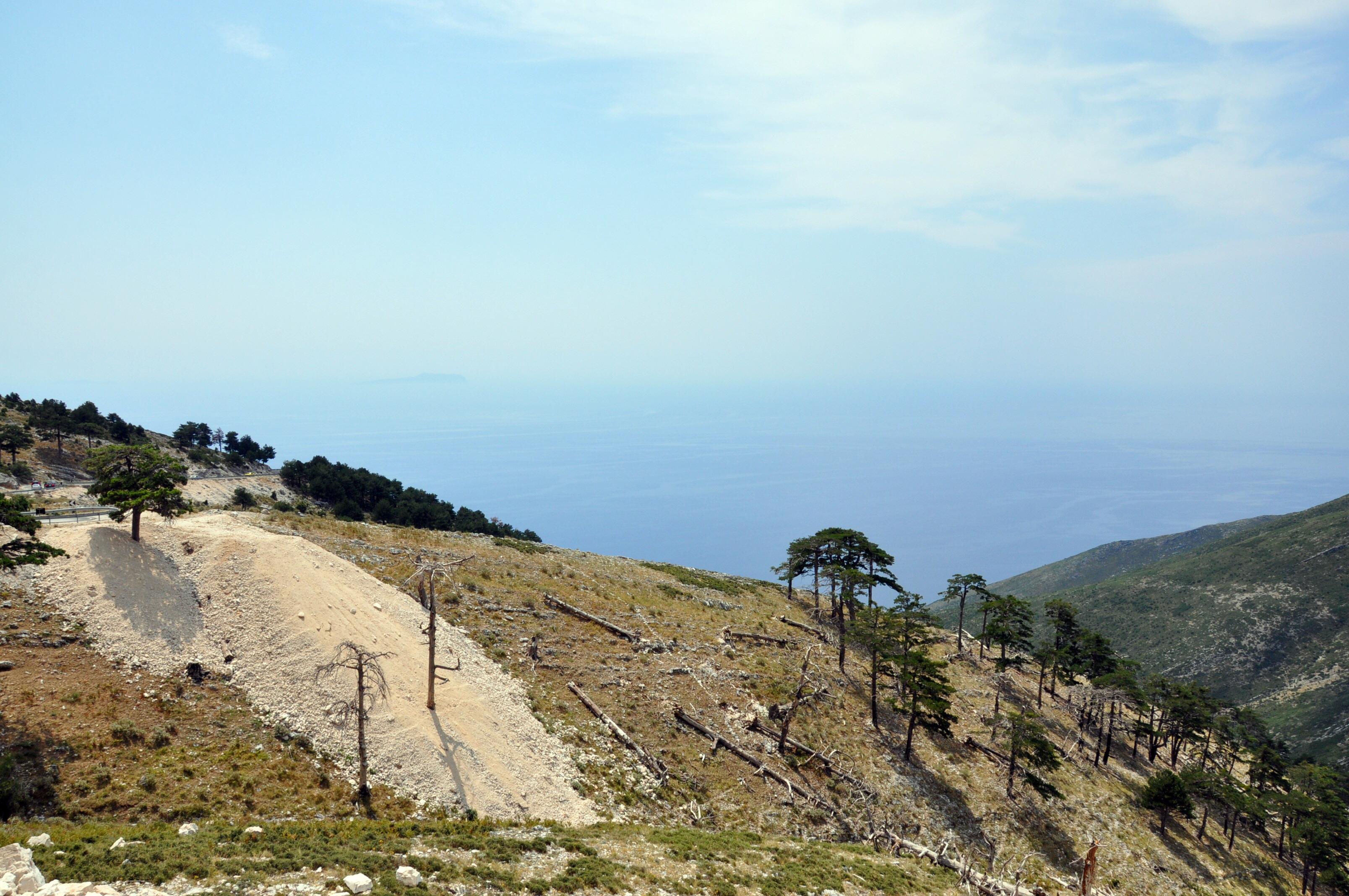 Strada SH8 Valona-Dhermi, por valeria napoli