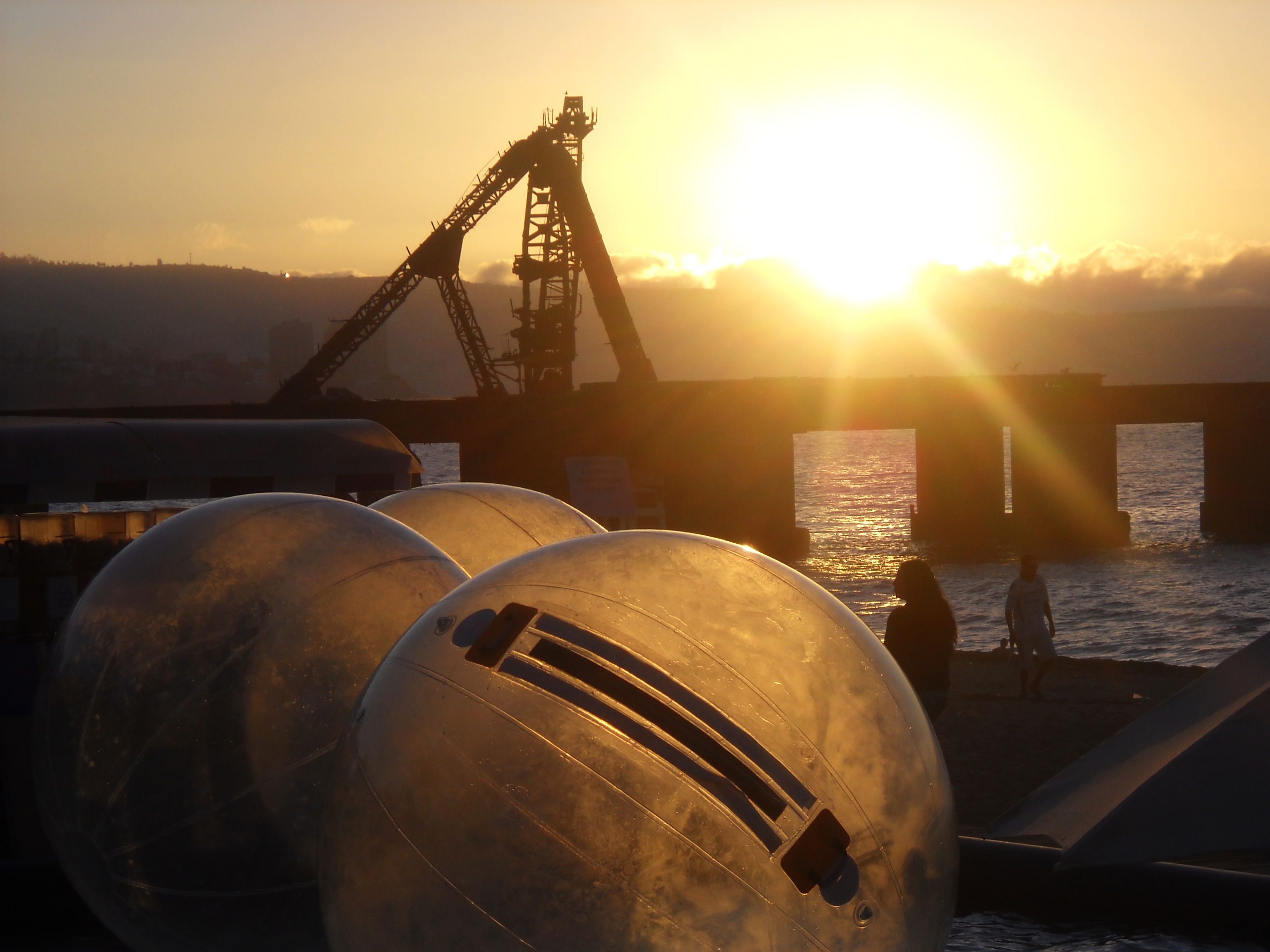 Puertos en Valparaíso: un viaje por sus rutas y secretos marítimos