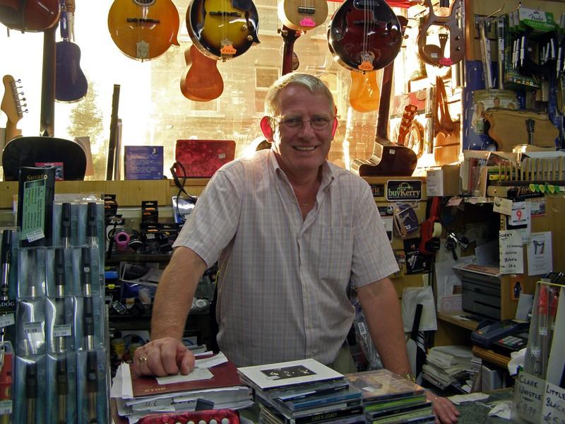 Variety Sounds Traditional Music Store, por Alicia Ortego