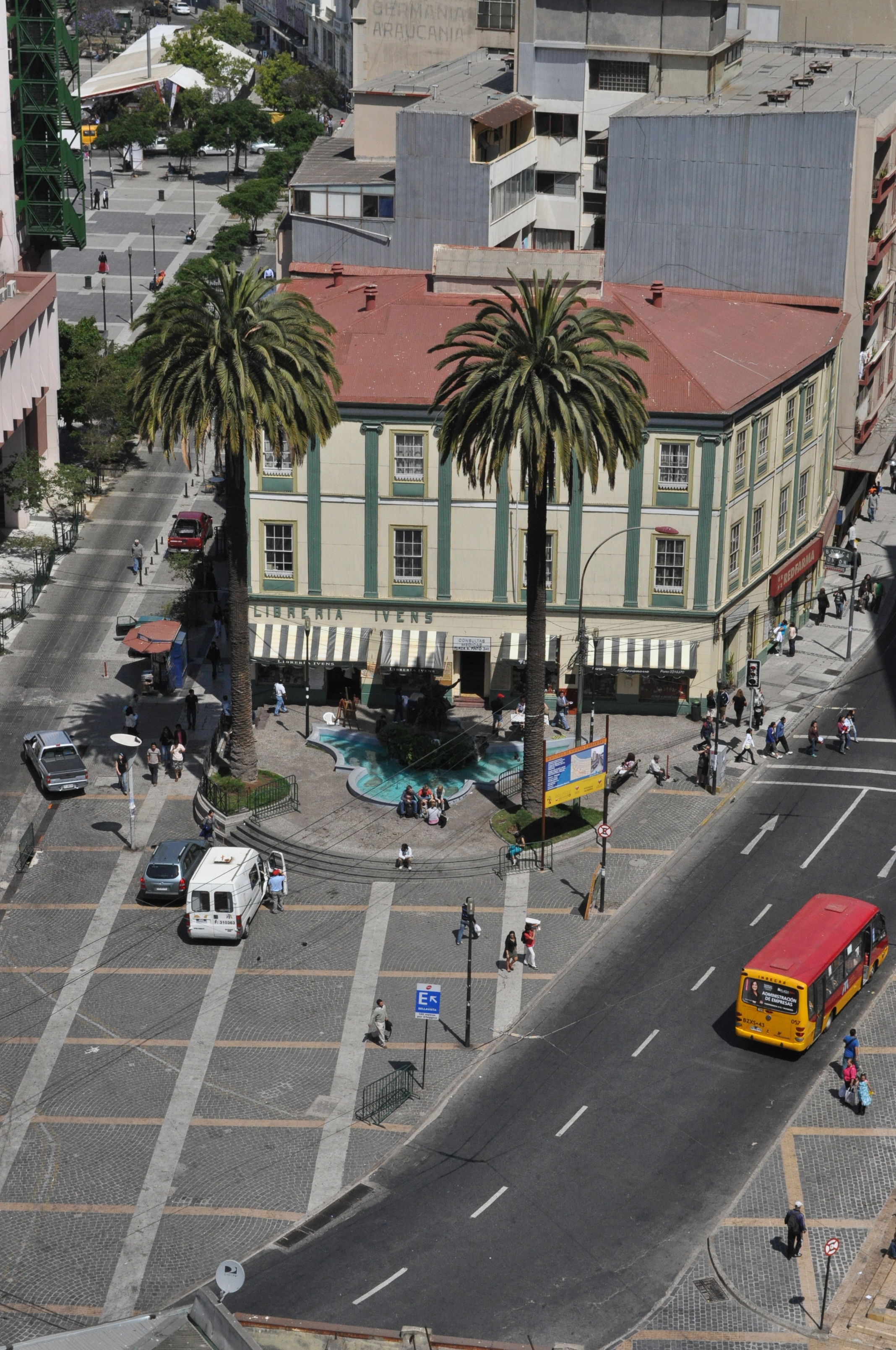 Plaza Anibal Pinto, por Alejandro Irarrazabal Diaz