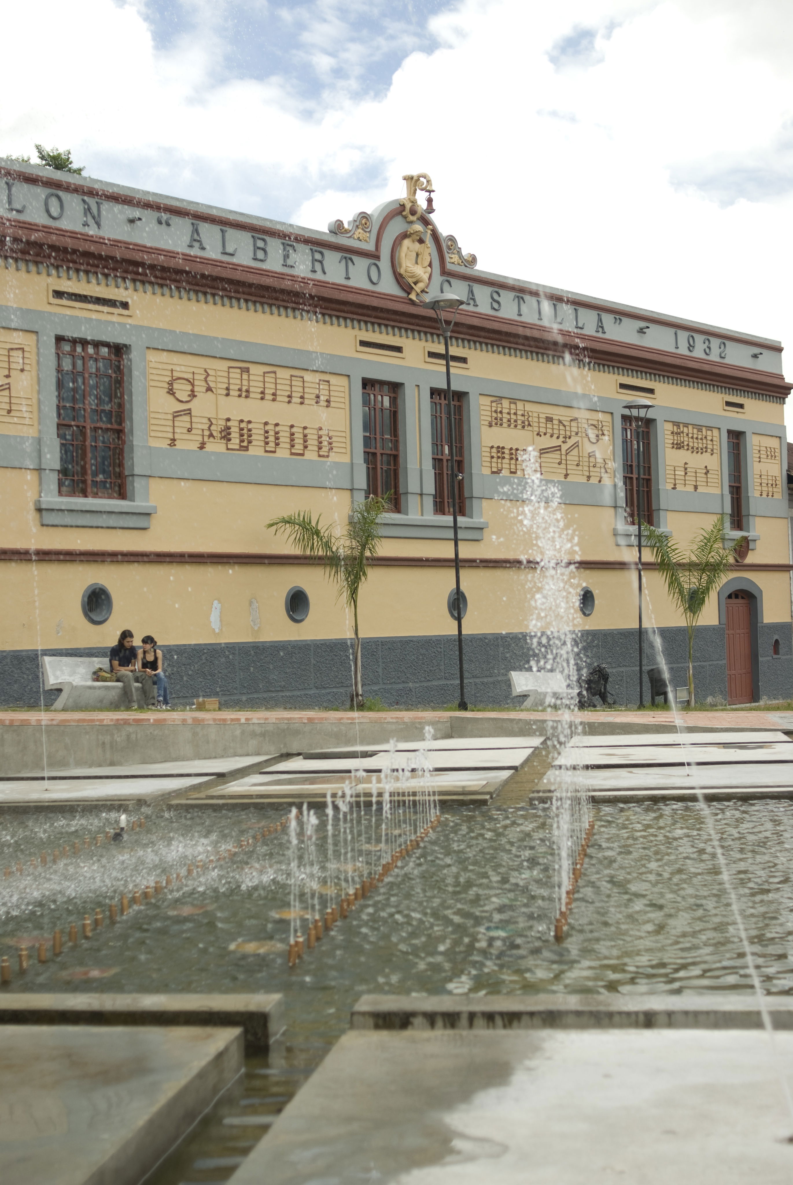 Conservatorio de Musica del Tolima, por Santiago Vargas P