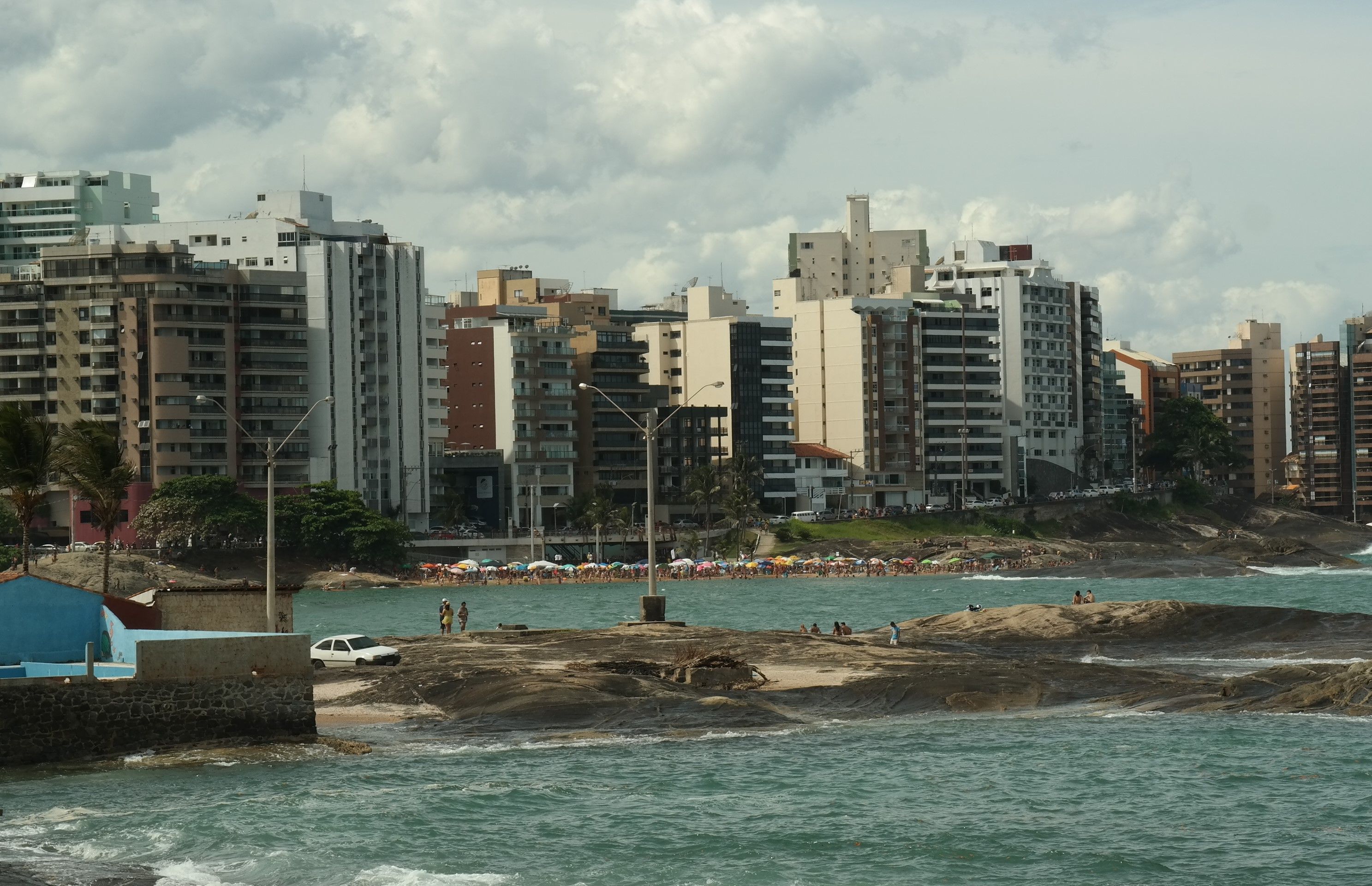 Praia dos Namorados, por Leo Araújo