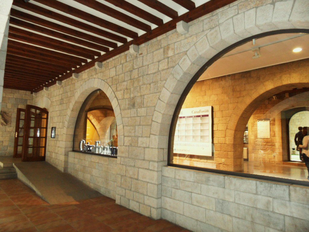 Caixaforum Girona - Edificio Fontana d'Or, por Dónde vamos Eva