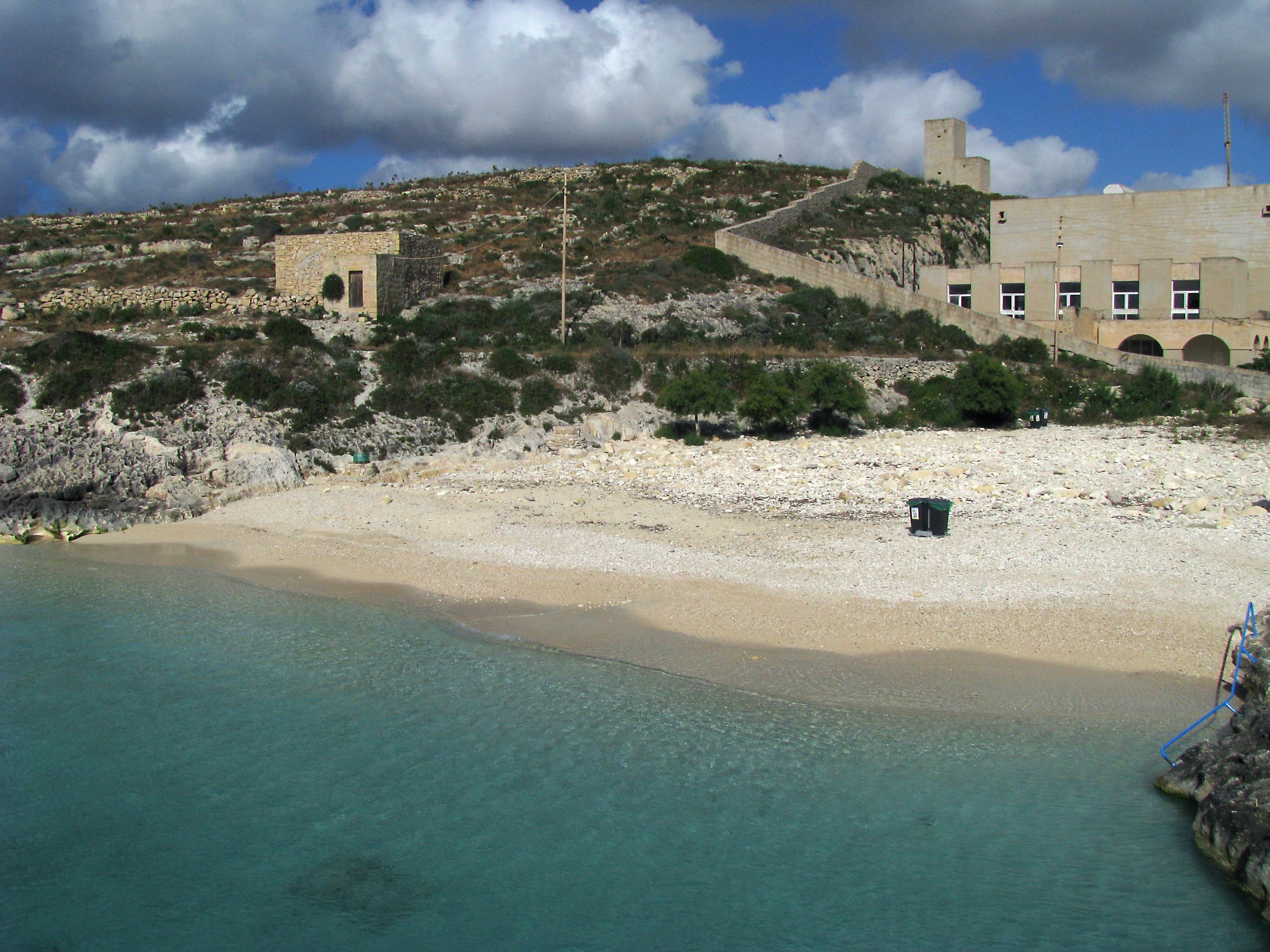 Playa de Hondoq ir-Rummien, por Marta Padilla