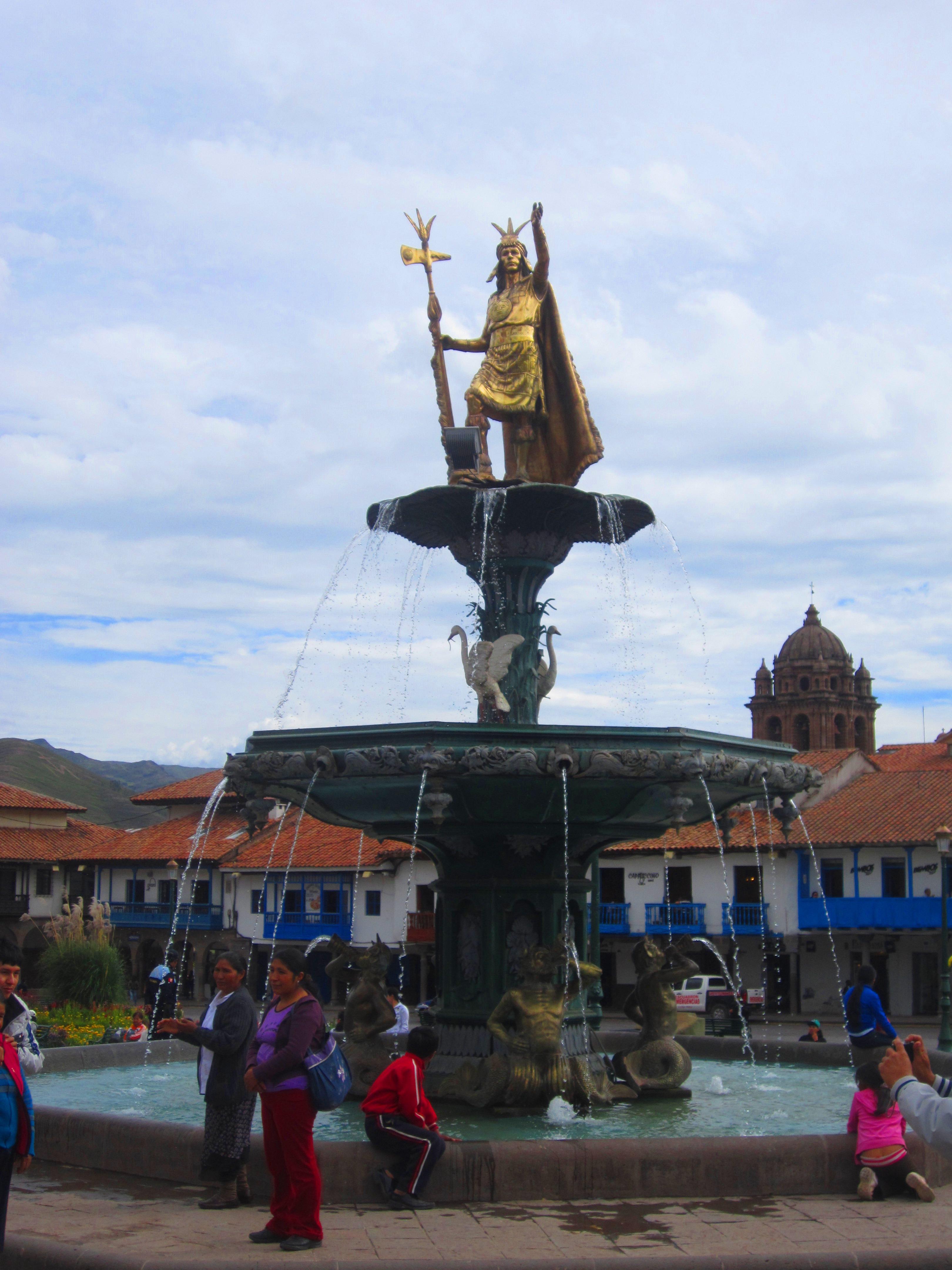 Estatua de inca, por Daniela VILLARREAL
