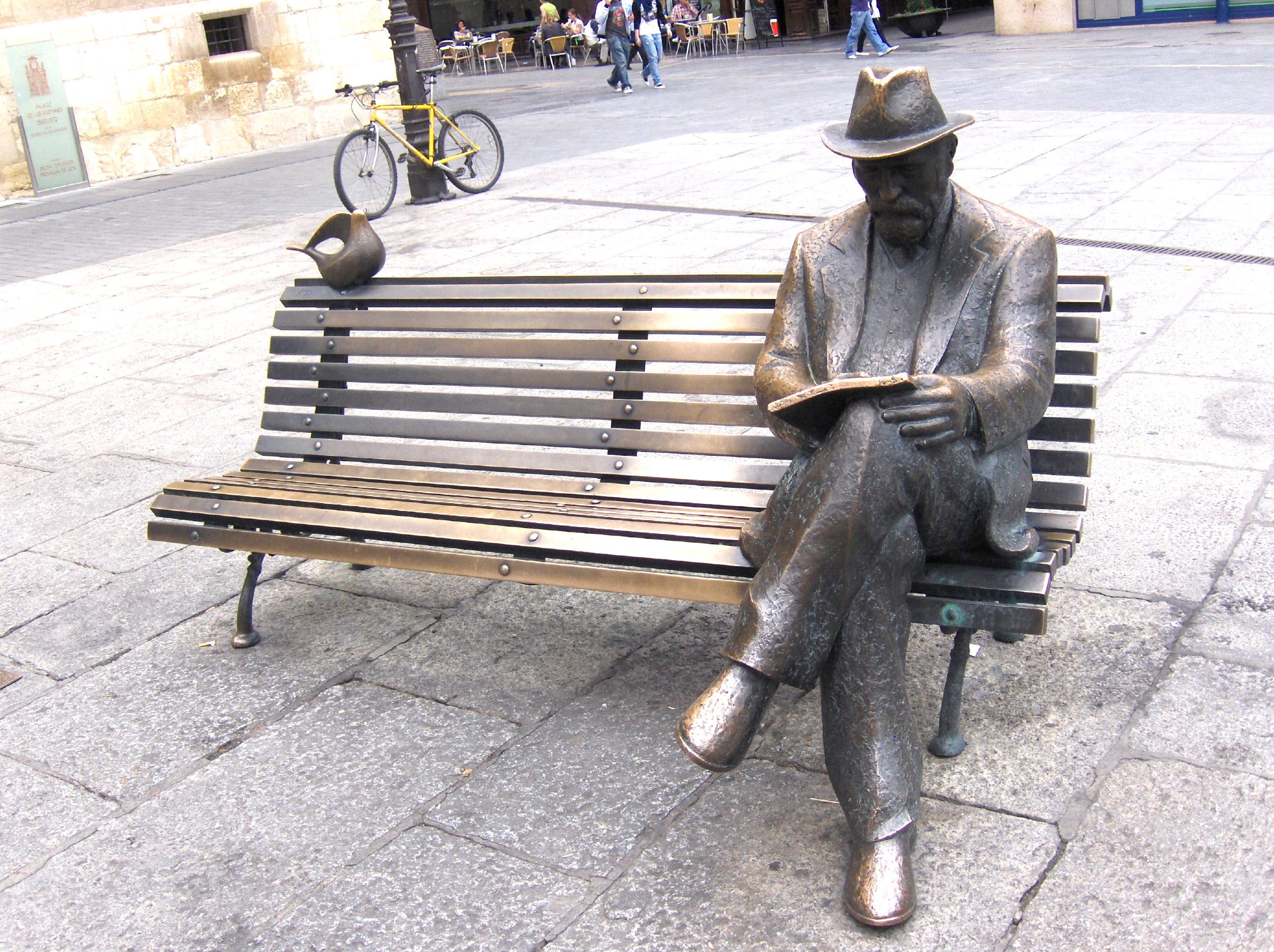 Escultura de Gaudi, por Yoli ChamBa