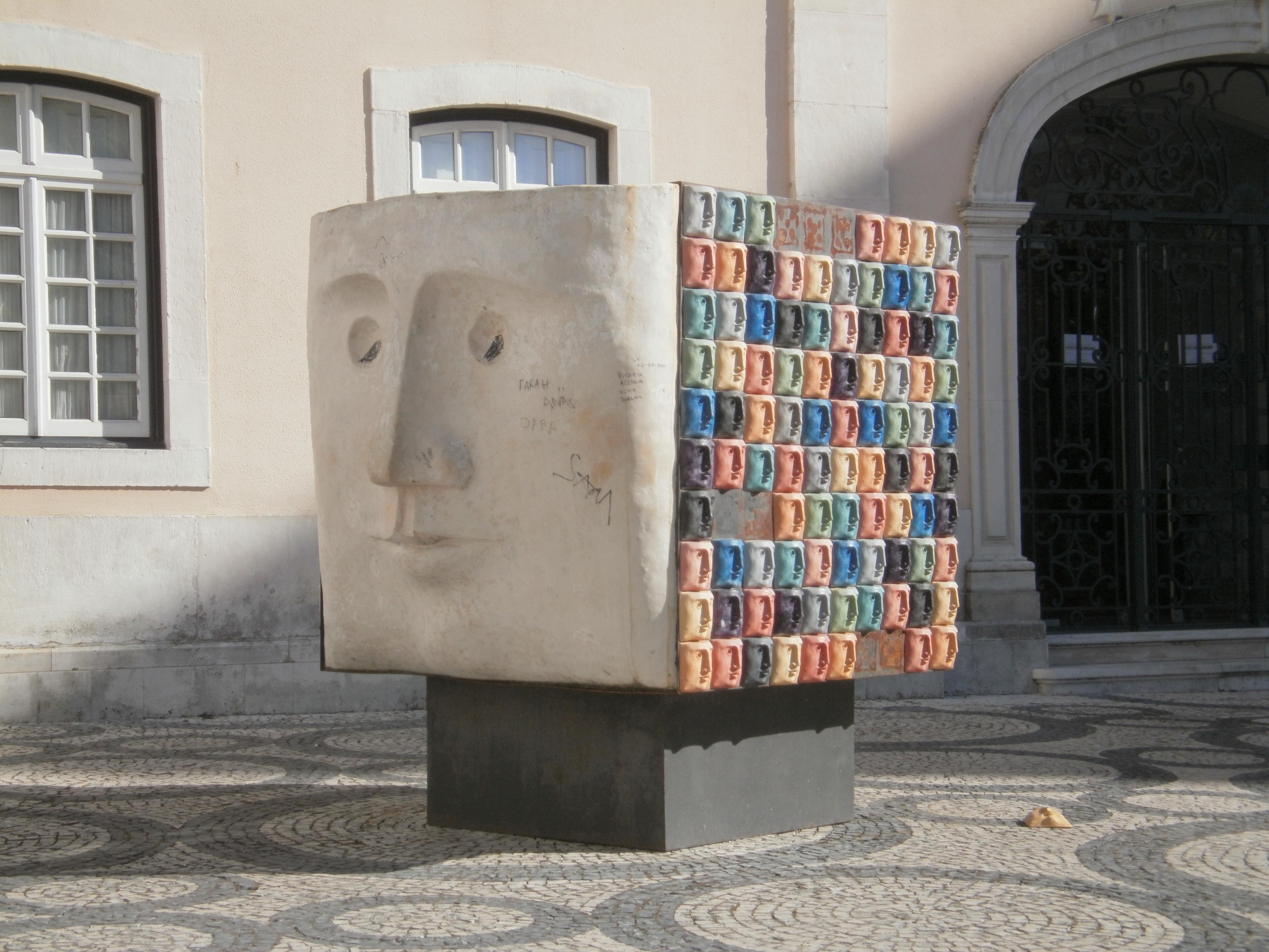 Plaza de la República, por 2 pekes viajeros 
