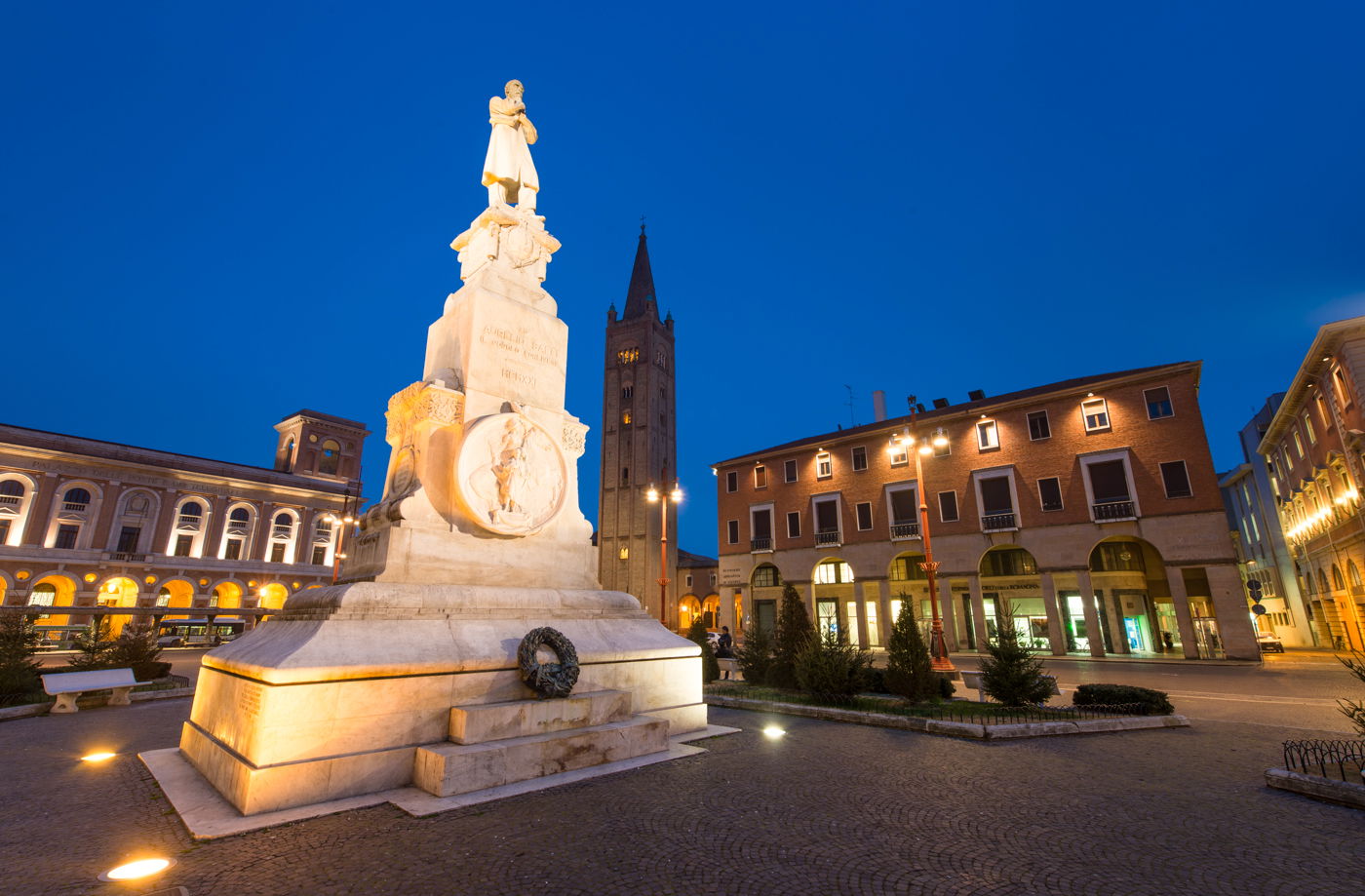 Piazza Aurelio Saffi, por Ignacio Izquierdo