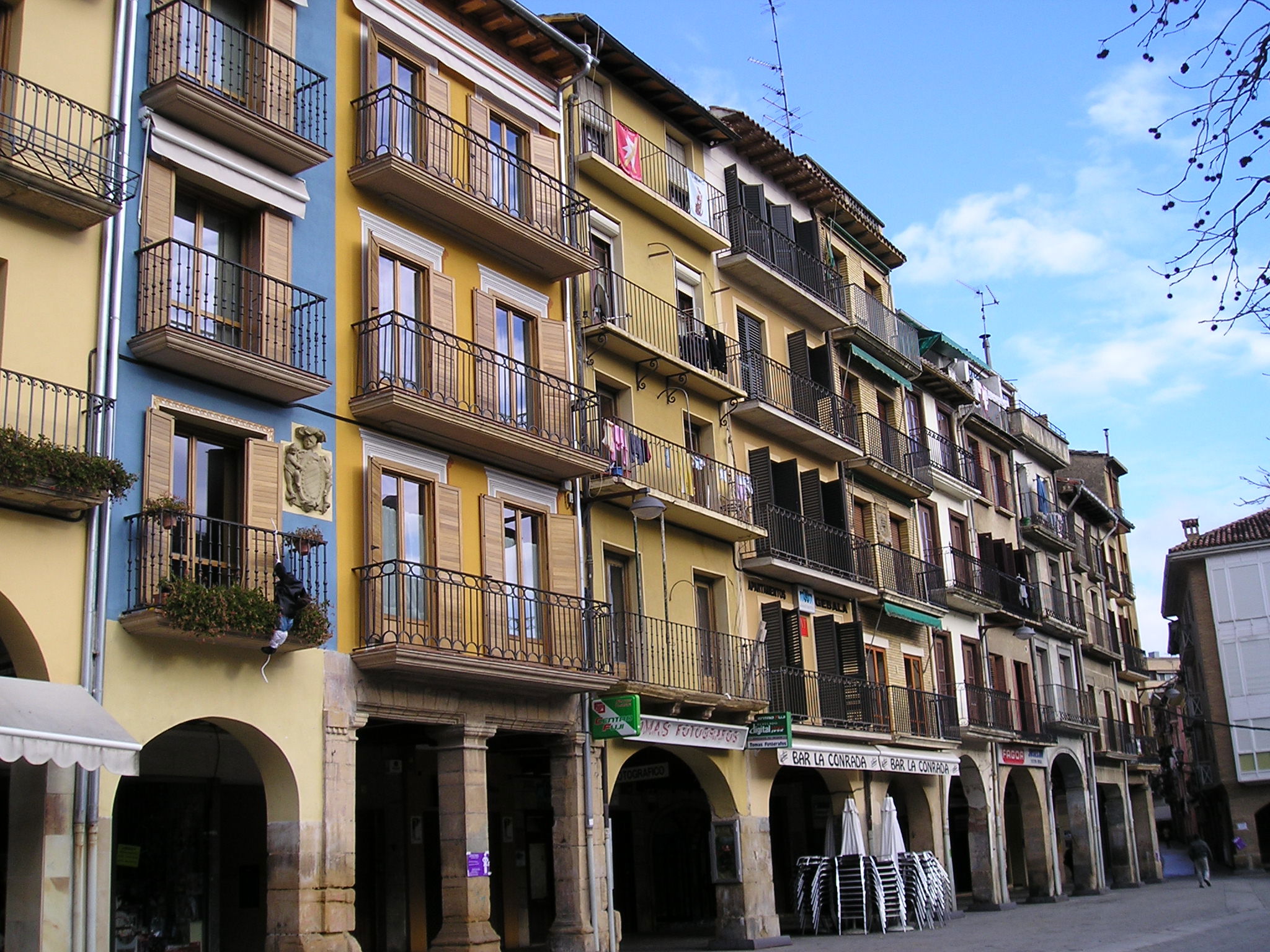 Plaza de los Fueros, por Turiscapadas