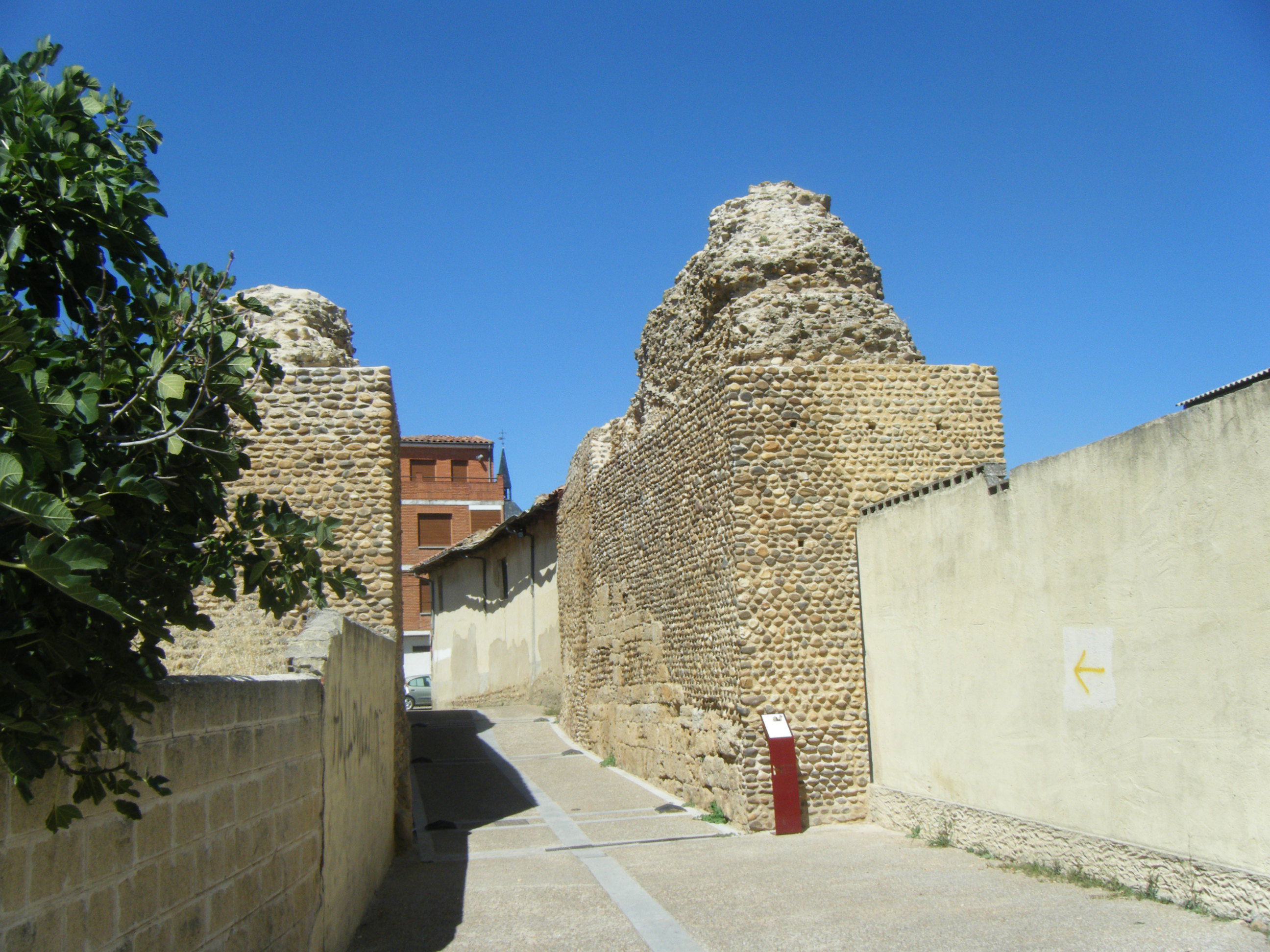 Puerta Castillo o de Santiago, por Yoli ChamBa