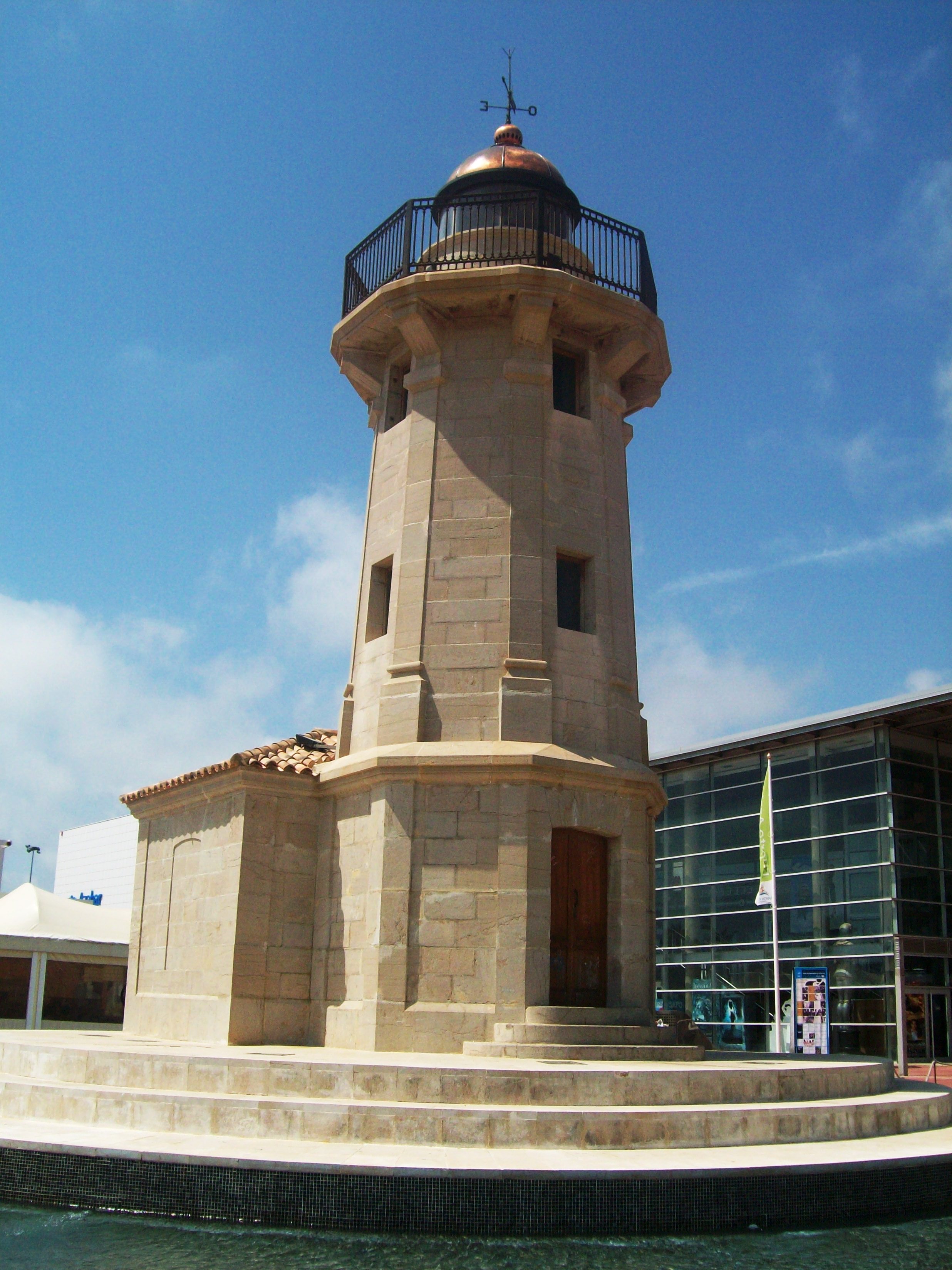 Faro del Grao, por CUCA