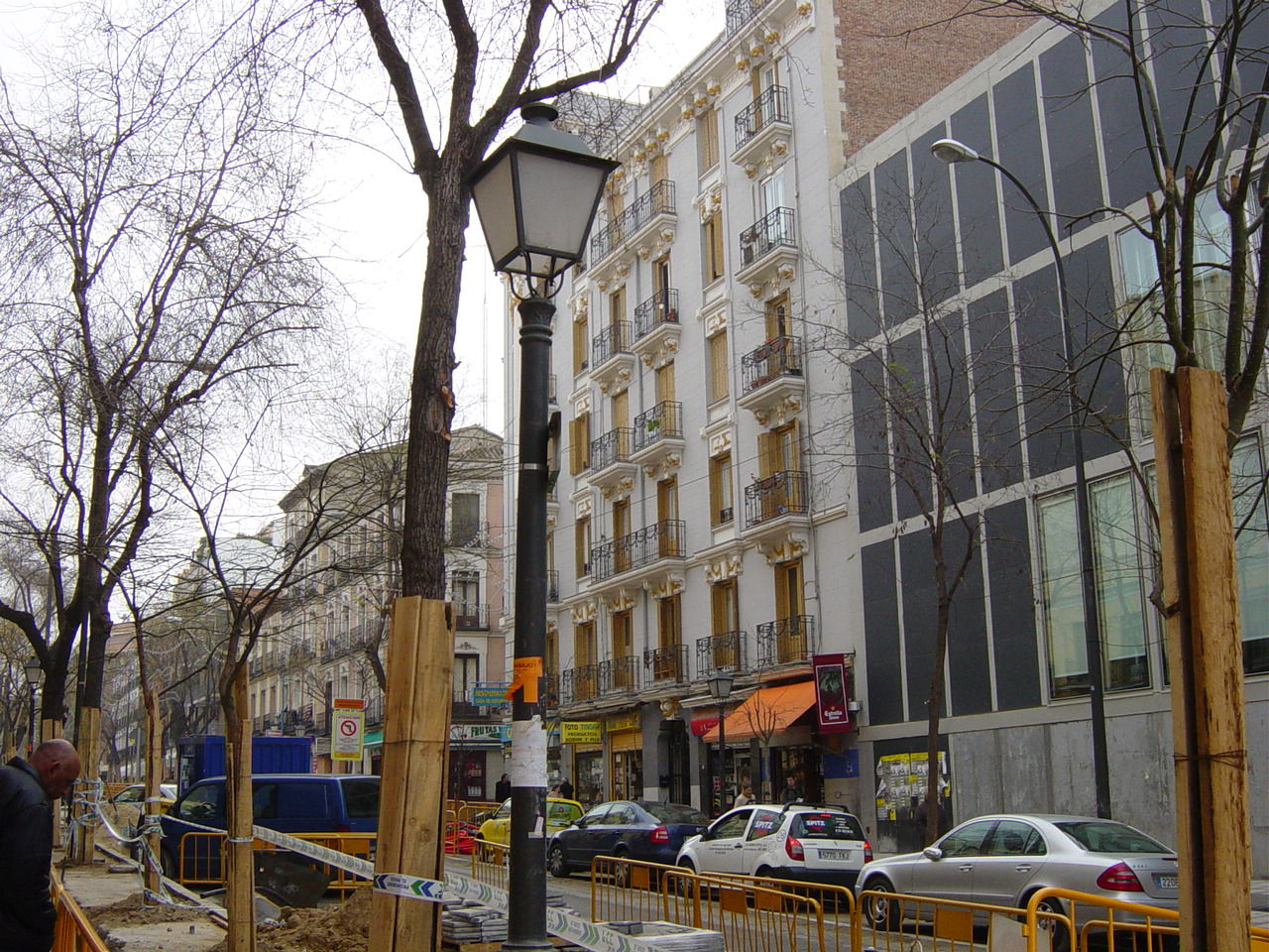 Calle Argumosa, por Reconquista
