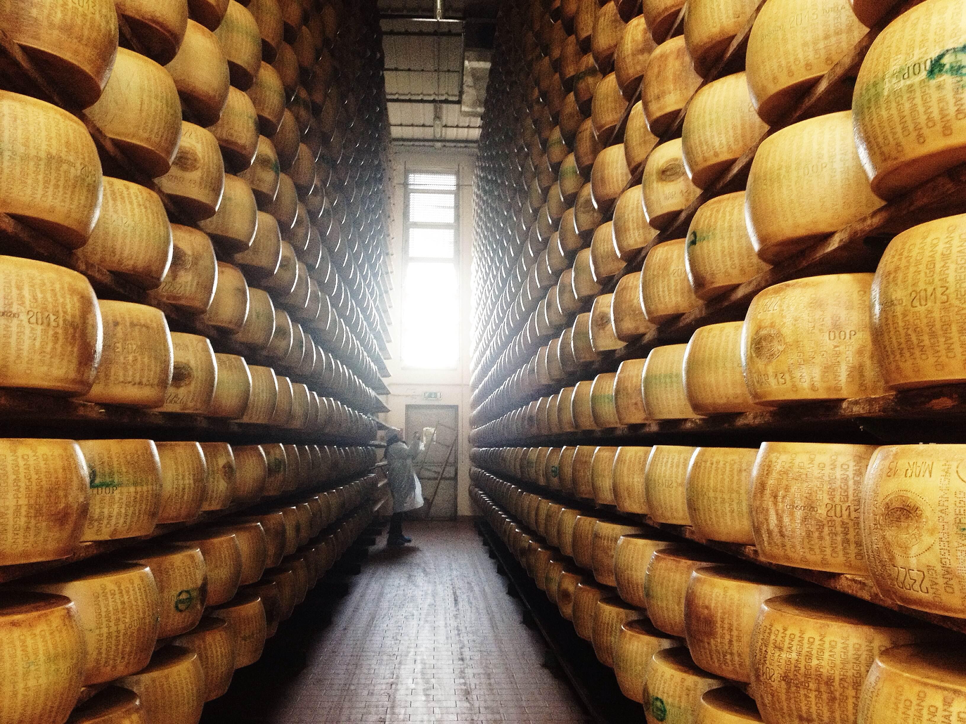 Productor de queso Parmigiano Reggiano, por Ainara Garcia