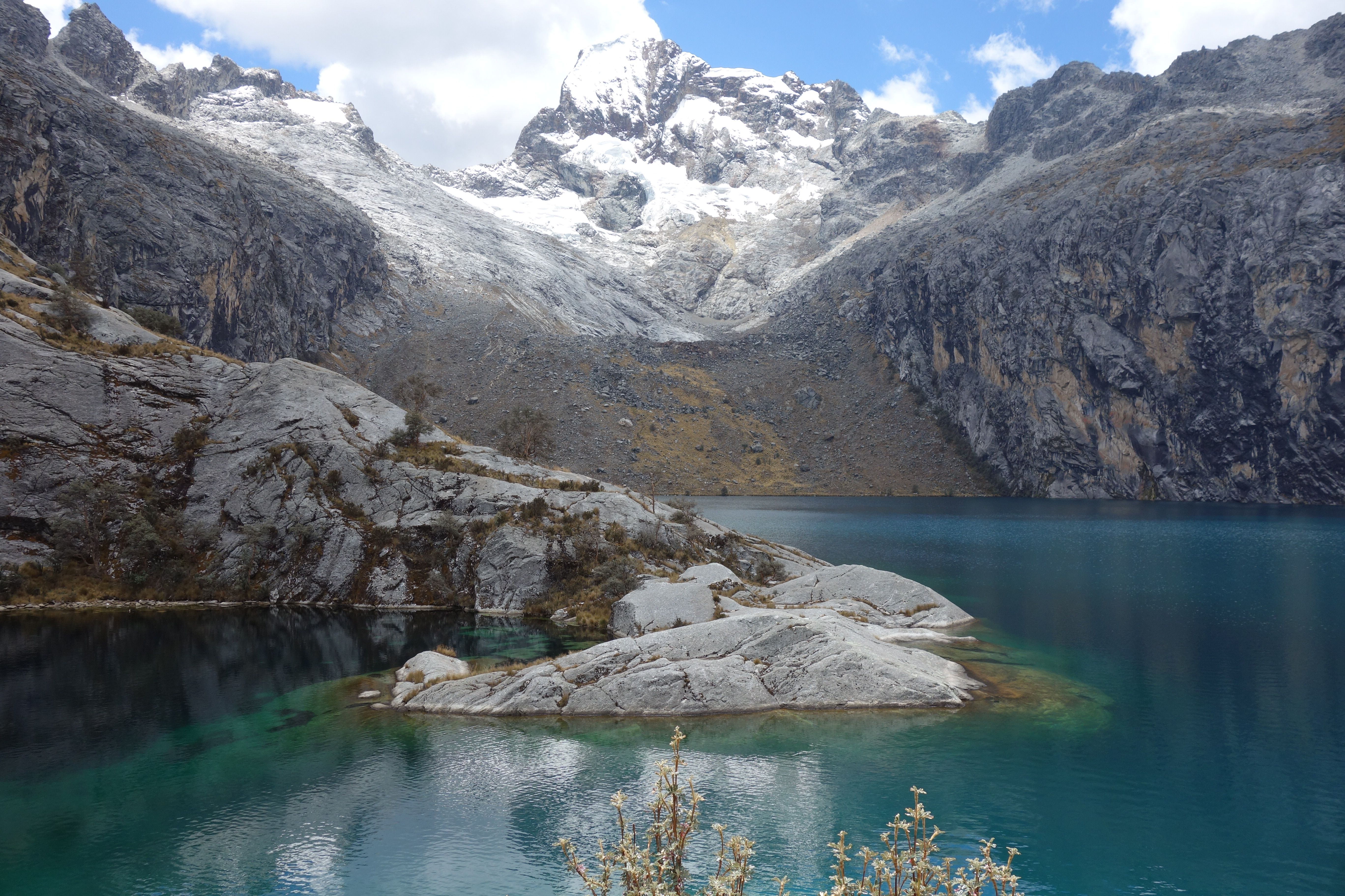 Lagos en Perú: un viaje a través de sus paisajes ocultos y mágica naturaleza