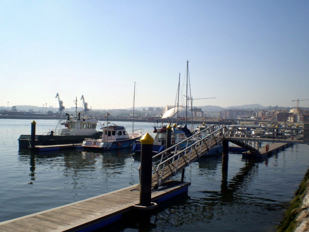 Puerto Deportivo de Avilés, por Lala
