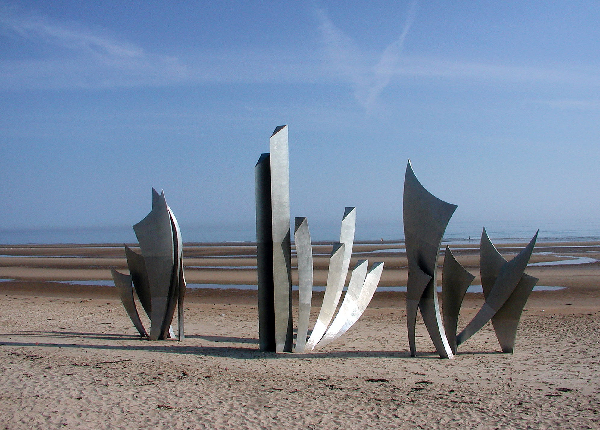 Monument des Braves, por Helen Higgs