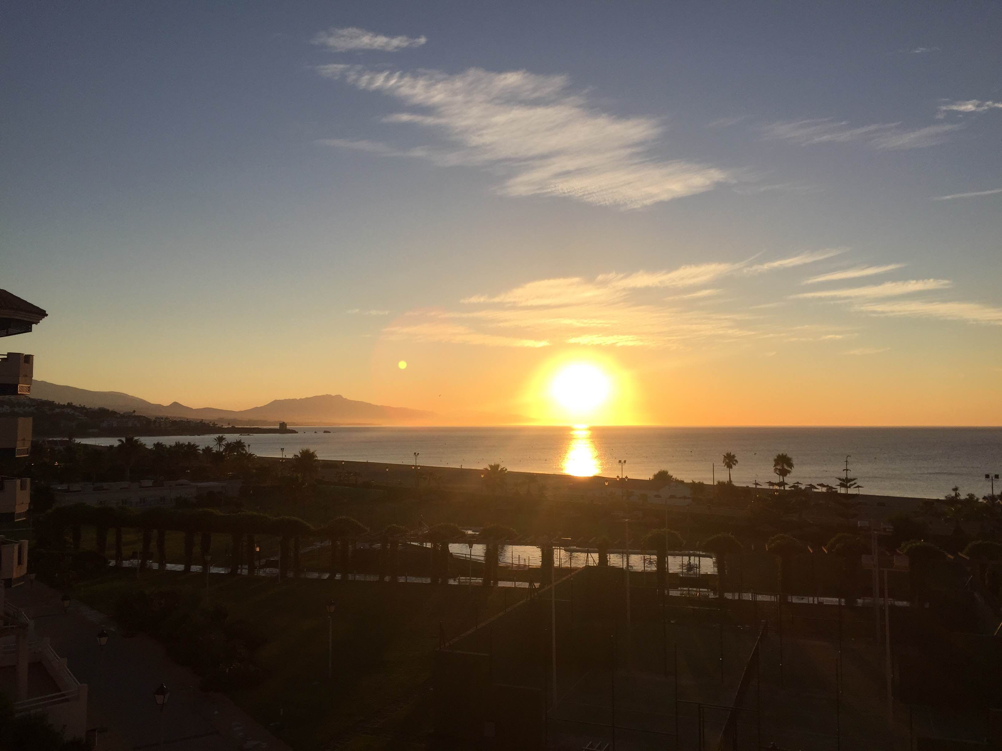 Paseo marítimo de Sabinillas, por Eloy Girela López
