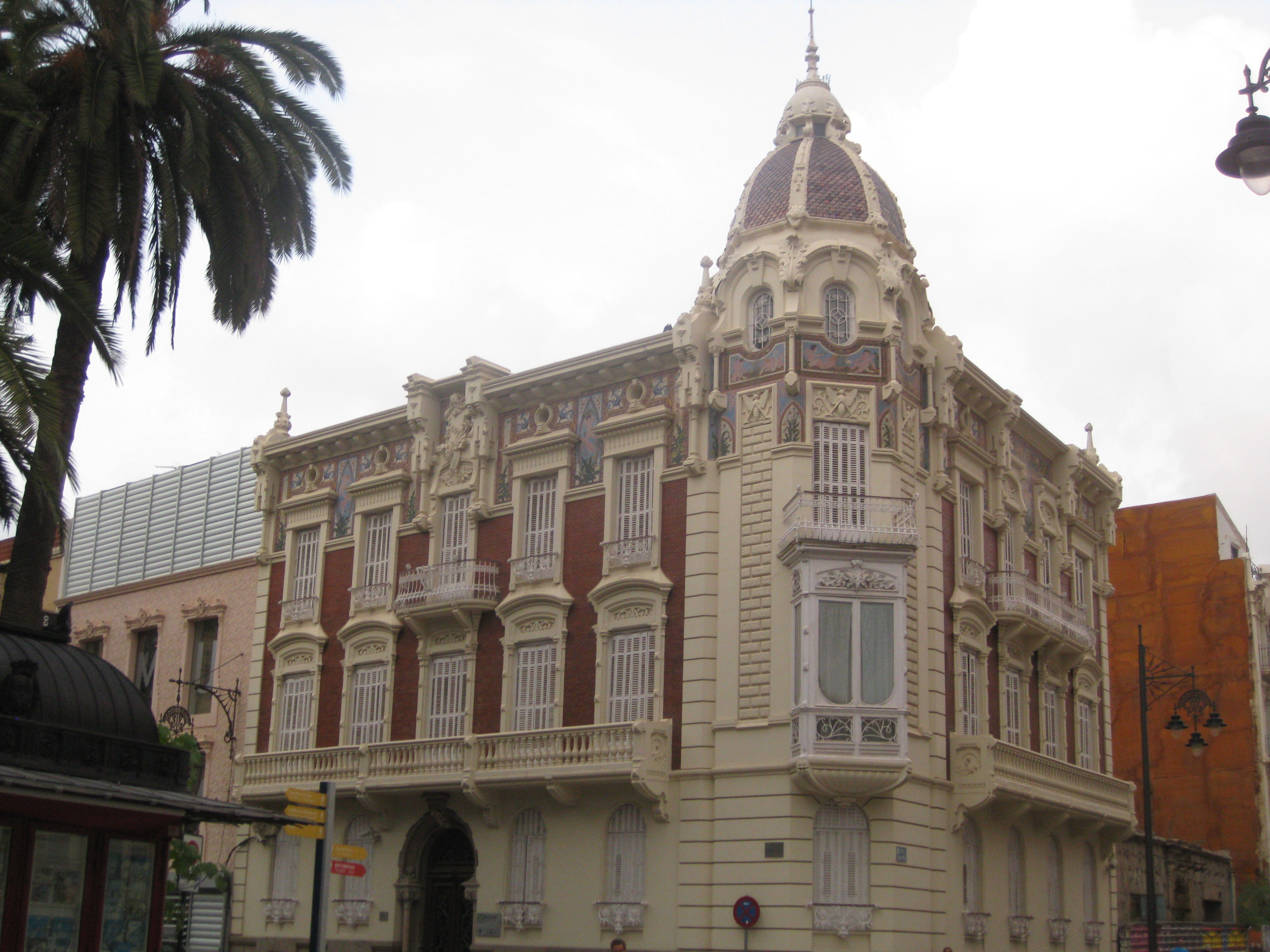 Palacio Aguirre, por Avro